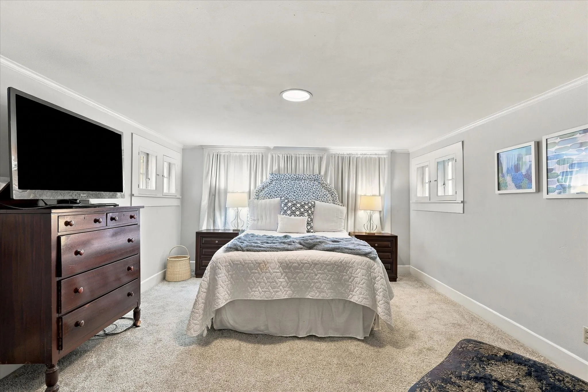 Single Family Residence For Sale in Tarrant County , 1500 Clover Lane, Fort Worth, Texas 76107, 4 Bedroom, 3 Bathroom, Garage spaces, 2,376 Sqft, built in 1924, mls#21395932, Real Estate Agent in Fort Worth, Homes For Sale in Tarrant county, Homes For Sale in Fort Worth, Realtor in Fort Worth Texas, Real Estate Brokerage Independent Realty Texas, Luminita Cordes Realtor