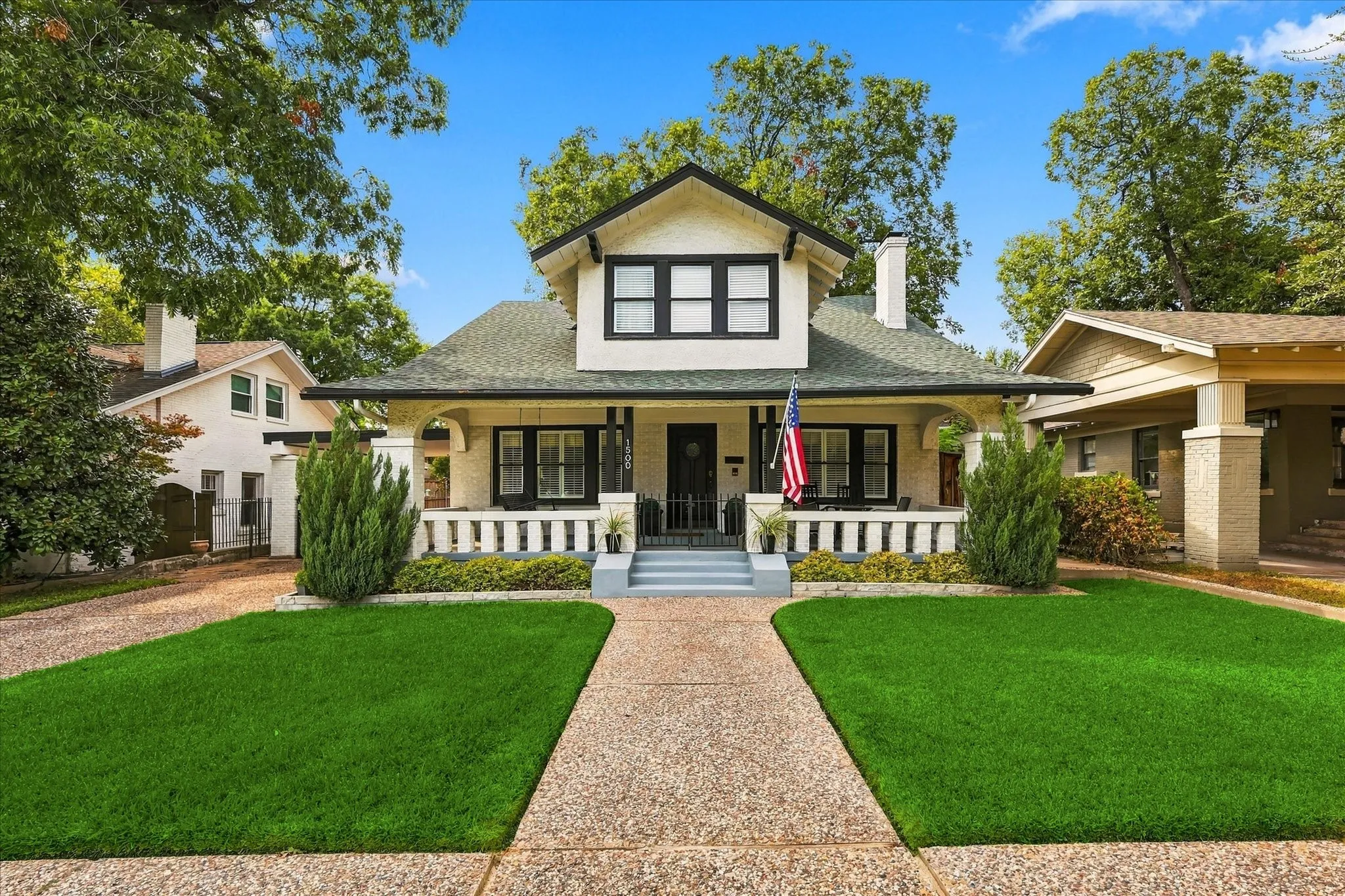 Single Family Residence For Sale in Tarrant County , 1500 Clover Lane, Fort Worth, Texas 76107, 4 Bedroom, 3 Bathroom, Garage spaces, 2,376 Sqft, built in 1924, mls#21395932, Real Estate Agent in Fort Worth, Homes For Sale in Tarrant county, Homes For Sale in Fort Worth, Realtor in Fort Worth Texas, Real Estate Brokerage Independent Realty Texas, Luminita Cordes Realtor