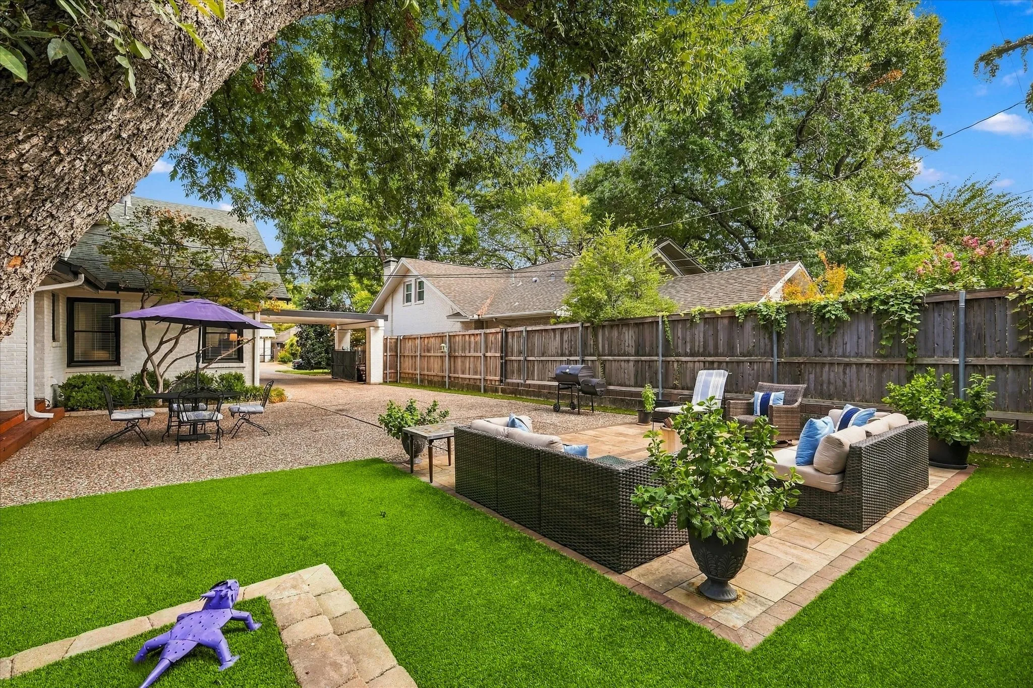 Single Family Residence For Sale in Tarrant County , 1500 Clover Lane, Fort Worth, Texas 76107, 4 Bedroom, 3 Bathroom, Garage spaces, 2,376 Sqft, built in 1924, mls#21395932, Real Estate Agent in Fort Worth, Homes For Sale in Tarrant county, Homes For Sale in Fort Worth, Realtor in Fort Worth Texas, Real Estate Brokerage Independent Realty Texas, Luminita Cordes Realtor