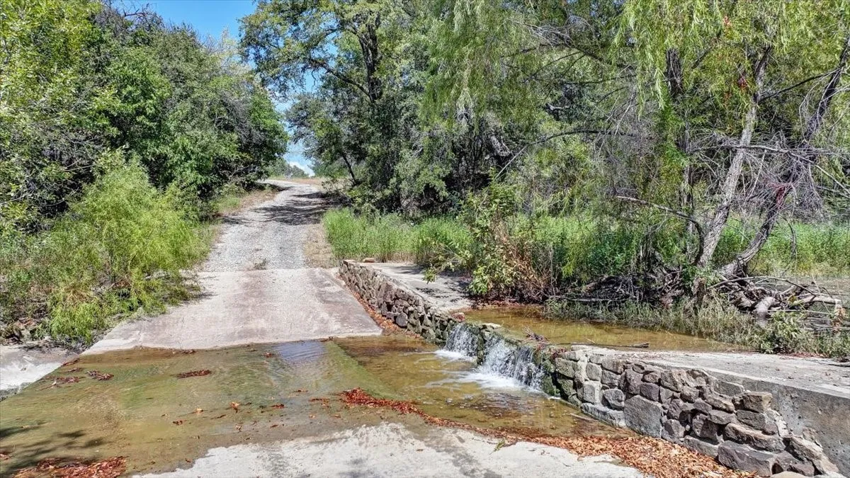 Drive to the Brazos River