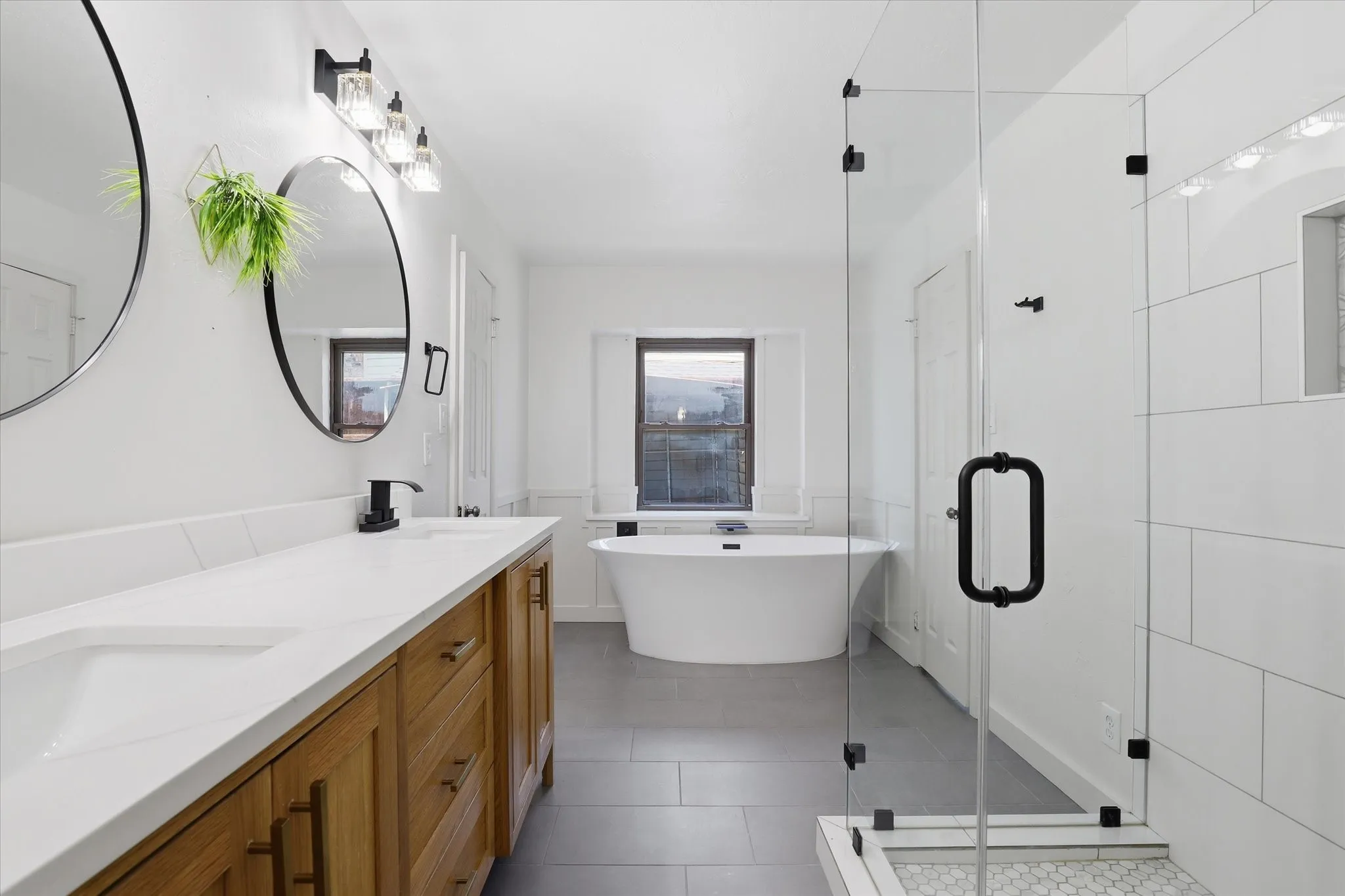 Newly remodeled primary bathroom.