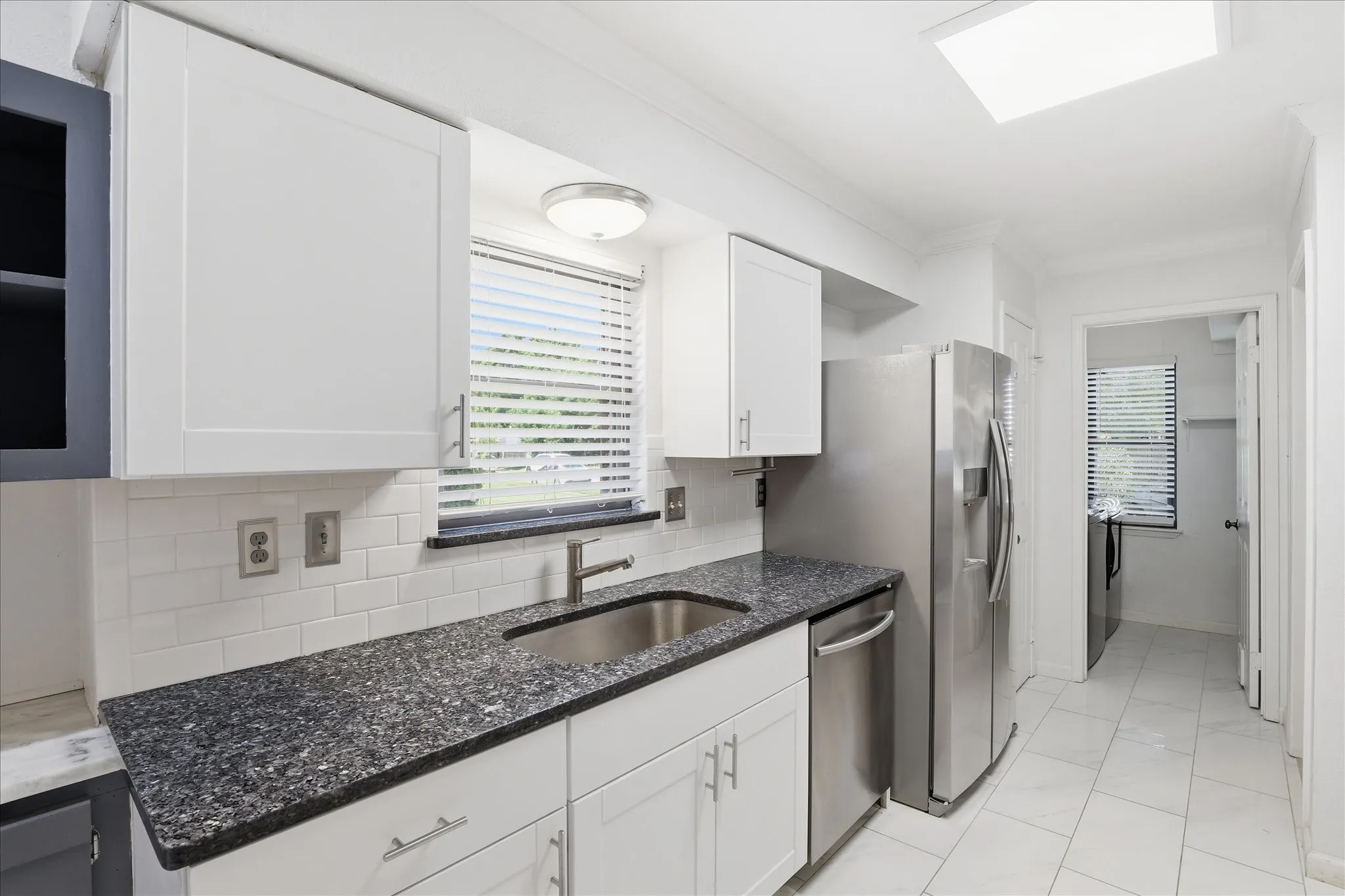 Single Family Residence For Sale in Denton County , 6857 Younger Drive, The Colony, Texas 75056, 3 Bedroom, 2 Bathroom, 2 Garage spaces, 1,810 Sqft, built in 1985, mls#21396285, Real Estate Agent in The Colony, Homes For Sale in Denton county, Homes For Sale in The Colony, Realtor in The Colony Texas, Real Estate Brokerage Independent Realty Texas, Luminita Cordes Realtor