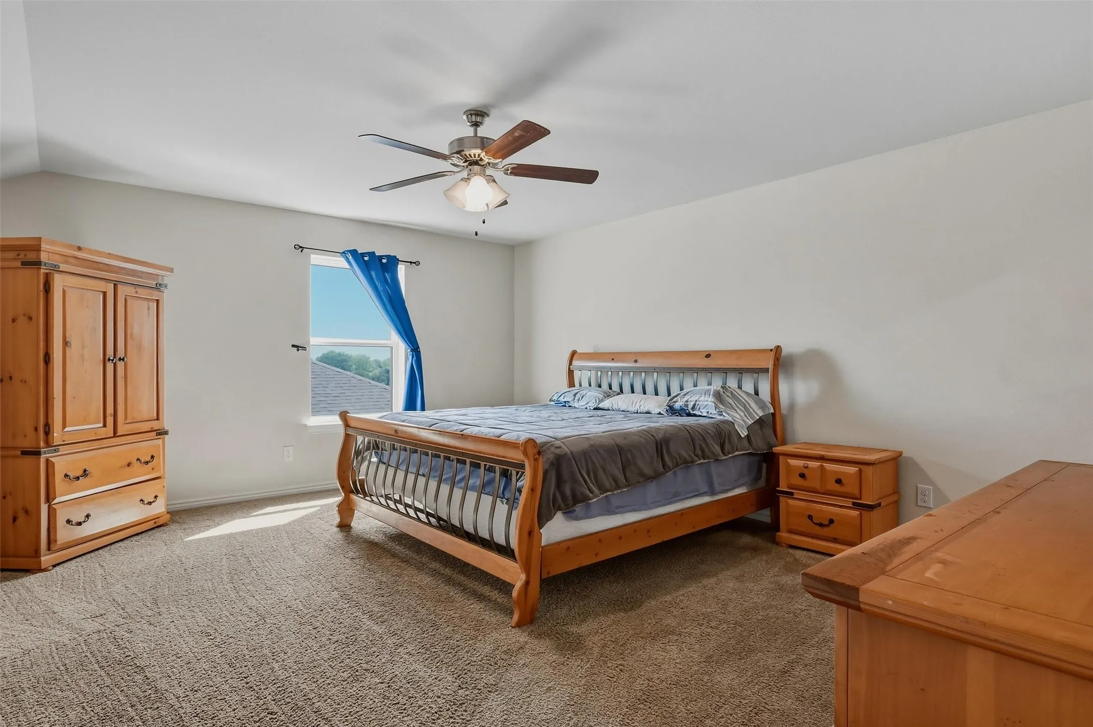 Second floor primary bedroom