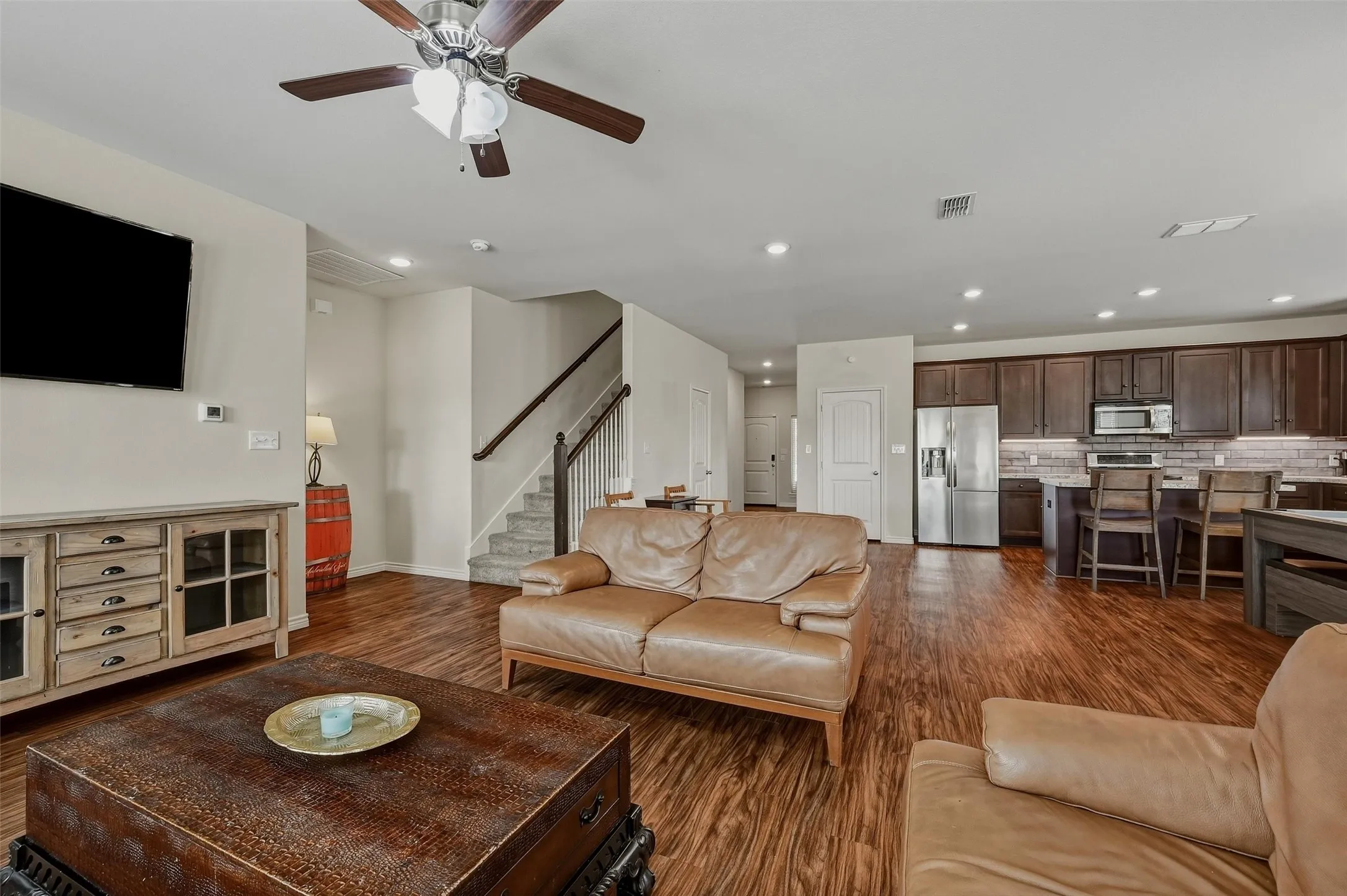 Single Family Residence For Sale in Grayson County , 3302 Sweetwater Way, Sherman, Texas 75090, 4 Bedroom, 3 Bathroom, 2 Garage spaces, 2,107 Sqft, built in 2019, mls#21396266, Real Estate Agent in Sherman, Homes For Sale in Grayson county, Homes For Sale in Sherman, Realtor in Sherman Texas, Real Estate Brokerage Independent Realty Texas, Luminita Cordes Realtor