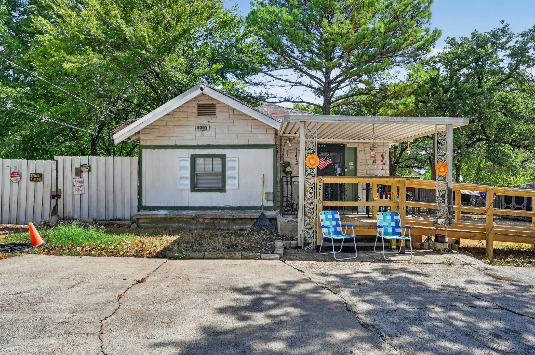 Single Family Residence For Sale in Dallas County , 2216 Suewood Lane, Dallas, Texas 75217, 4 Bedroom, 1 Bathroom, 1 Garage spaces, 1,200 Sqft, built in 1938, mls#21395732, Real Estate Agent in Dallas, Homes For Sale in Dallas county, Homes For Sale in Dallas, Realtor in Dallas Texas, Real Estate Brokerage Independent Realty Texas, Luminita Cordes Realtor