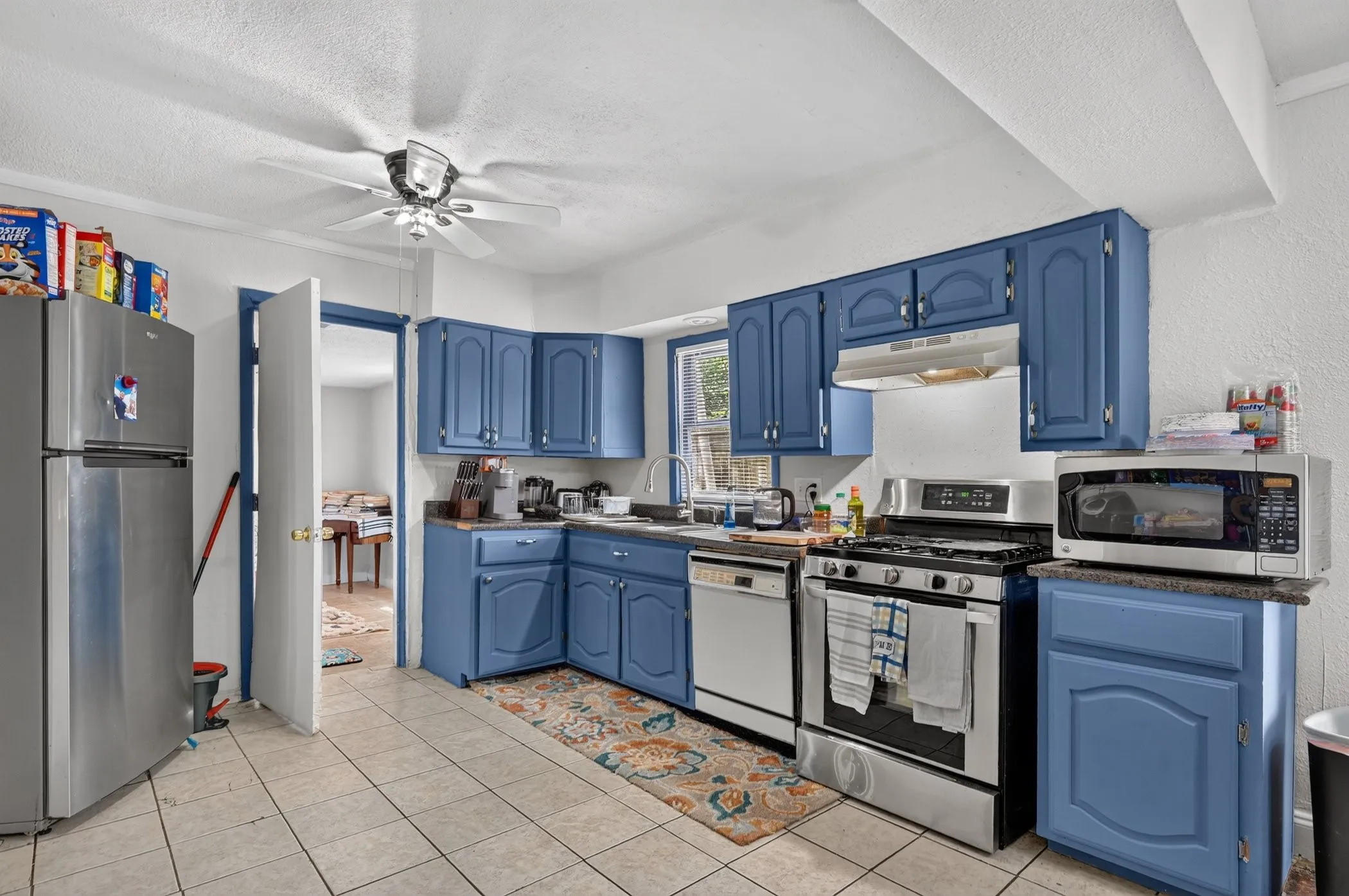 Single Family Residence For Sale in Dallas County , 2216 Suewood Lane, Dallas, Texas 75217, 4 Bedroom, 1 Bathroom, 1 Garage spaces, 1,200 Sqft, built in 1938, mls#21395732, Real Estate Agent in Dallas, Homes For Sale in Dallas county, Homes For Sale in Dallas, Realtor in Dallas Texas, Real Estate Brokerage Independent Realty Texas, Luminita Cordes Realtor