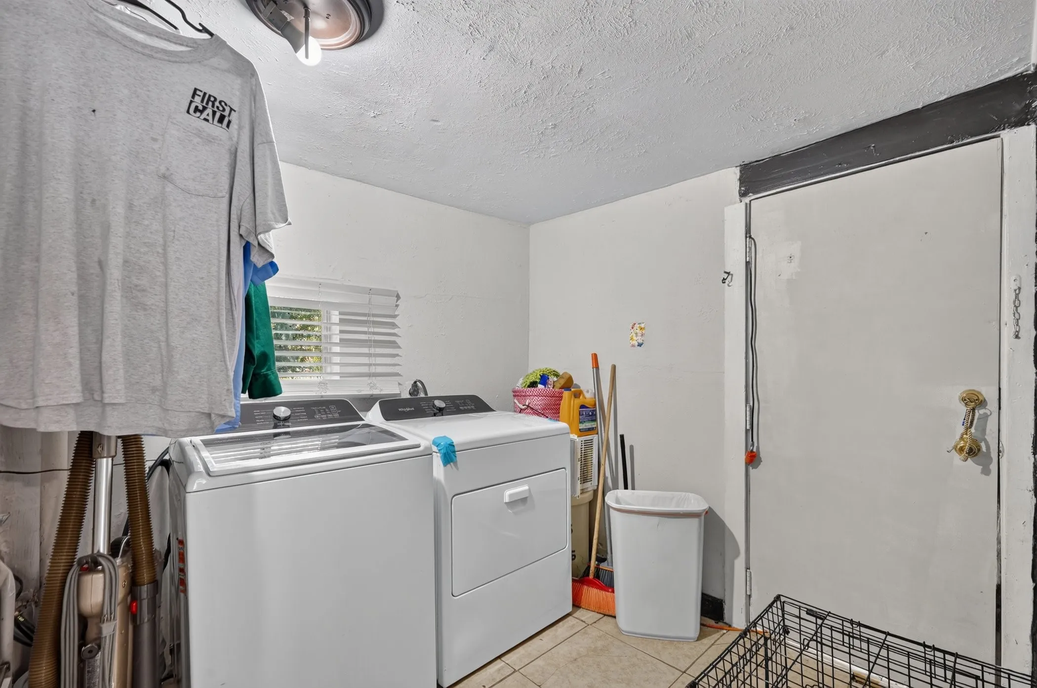 Single Family Residence For Sale in Dallas County , 2216 Suewood Lane, Dallas, Texas 75217, 4 Bedroom, 1 Bathroom, 1 Garage spaces, 1,200 Sqft, built in 1938, mls#21395732, Real Estate Agent in Dallas, Homes For Sale in Dallas county, Homes For Sale in Dallas, Realtor in Dallas Texas, Real Estate Brokerage Independent Realty Texas, Luminita Cordes Realtor