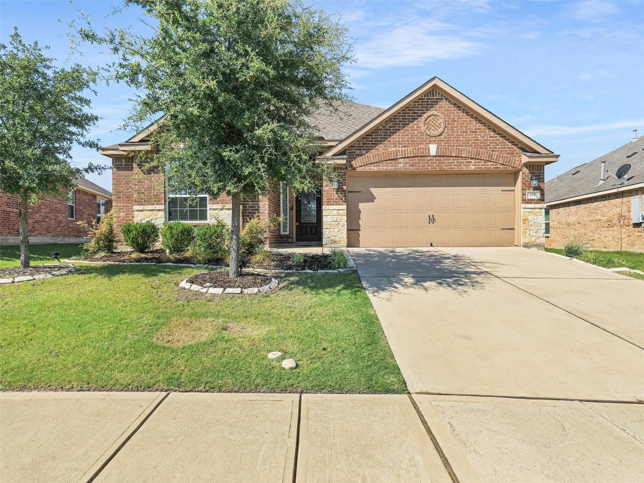 Single Family Residence For Rent in Collin County , 407 Winchester Drive, Celina, Texas 75009, 3 Bedroom, 2 Bathroom, 2 Garage spaces, 1,769 Sqft, built in 2015, mls#21383466, Real Estate Agent in Celina, Homes For Rent in Collin county, Homes For Rent in Celina, Realtor in Celina Texas, Real Estate Brokerage Independent Realty Texas, Luminita Cordes Realtor