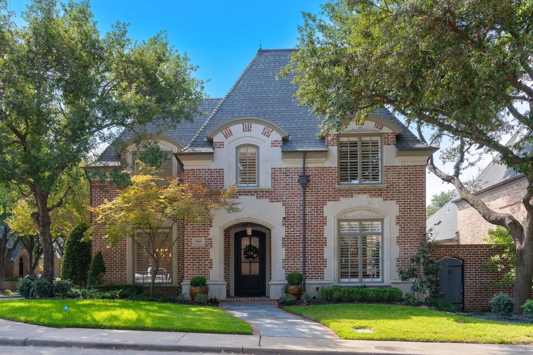 Single Family Residence For Sale in Dallas County , 5660 Prestwick Lane, Dallas, Texas 75252, 3 Bedroom, 4 Bathroom, 2 Garage spaces, 3,718 Sqft, built in 1997, mls#21394981, Real Estate Agent in Dallas, Homes For Sale in Dallas county, Homes For Sale in Dallas, Realtor in Dallas Texas, Real Estate Brokerage Independent Realty Texas, Luminita Cordes Realtor