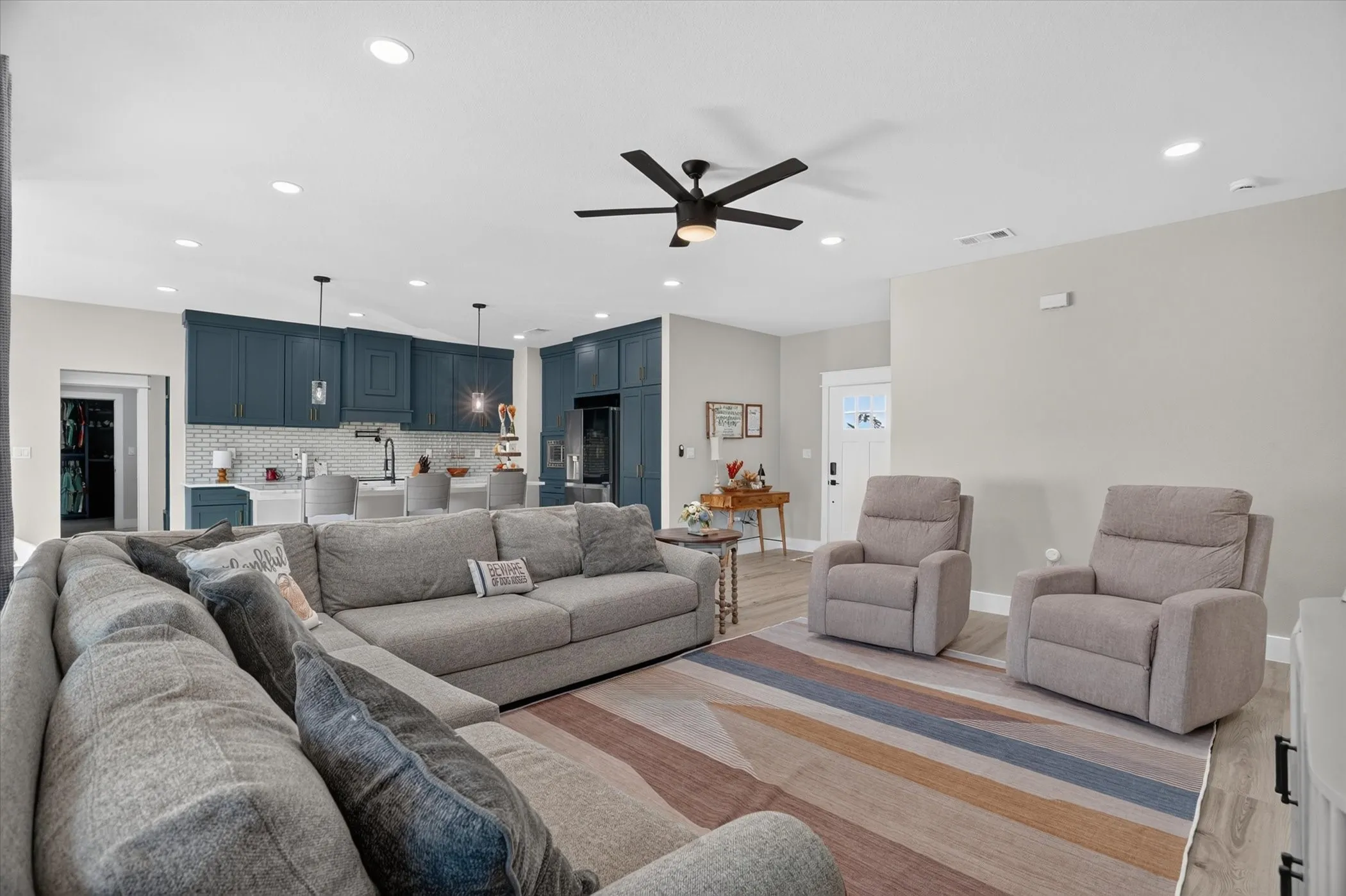 Single Family Residence For Sale in Parker County , 332 Jonny Boy Way, Springtown, Texas 76082, 4 Bedroom, 2 Bathroom, 2 Garage spaces, 2,092 Sqft, built in 2024, mls#21396133, Real Estate Agent in Springtown, Homes For Sale in Parker county, Homes For Sale in Springtown, Realtor in Springtown Texas, Real Estate Brokerage Independent Realty Texas, Luminita Cordes Realtor