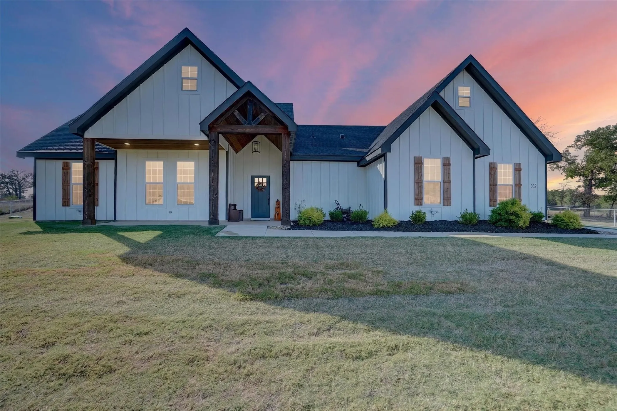 Single Family Residence For Sale in Parker County , 332 Jonny Boy Way, Springtown, Texas 76082, 4 Bedroom, 2 Bathroom, 2 Garage spaces, 2,092 Sqft, built in 2024, mls#21396133, Real Estate Agent in Springtown, Homes For Sale in Parker county, Homes For Sale in Springtown, Realtor in Springtown Texas, Real Estate Brokerage Independent Realty Texas, Luminita Cordes Realtor