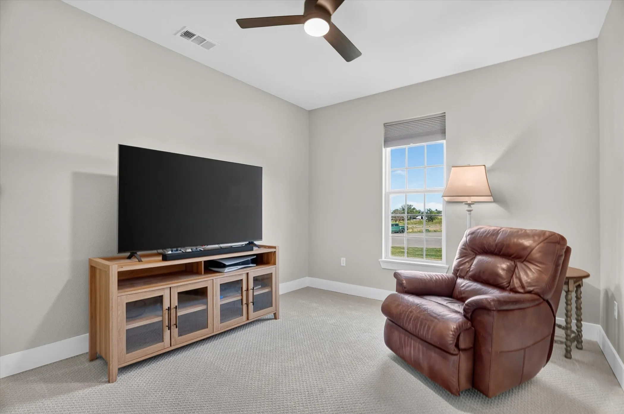 Single Family Residence For Sale in Parker County , 332 Jonny Boy Way, Springtown, Texas 76082, 4 Bedroom, 2 Bathroom, 2 Garage spaces, 2,092 Sqft, built in 2024, mls#21396133, Real Estate Agent in Springtown, Homes For Sale in Parker county, Homes For Sale in Springtown, Realtor in Springtown Texas, Real Estate Brokerage Independent Realty Texas, Luminita Cordes Realtor