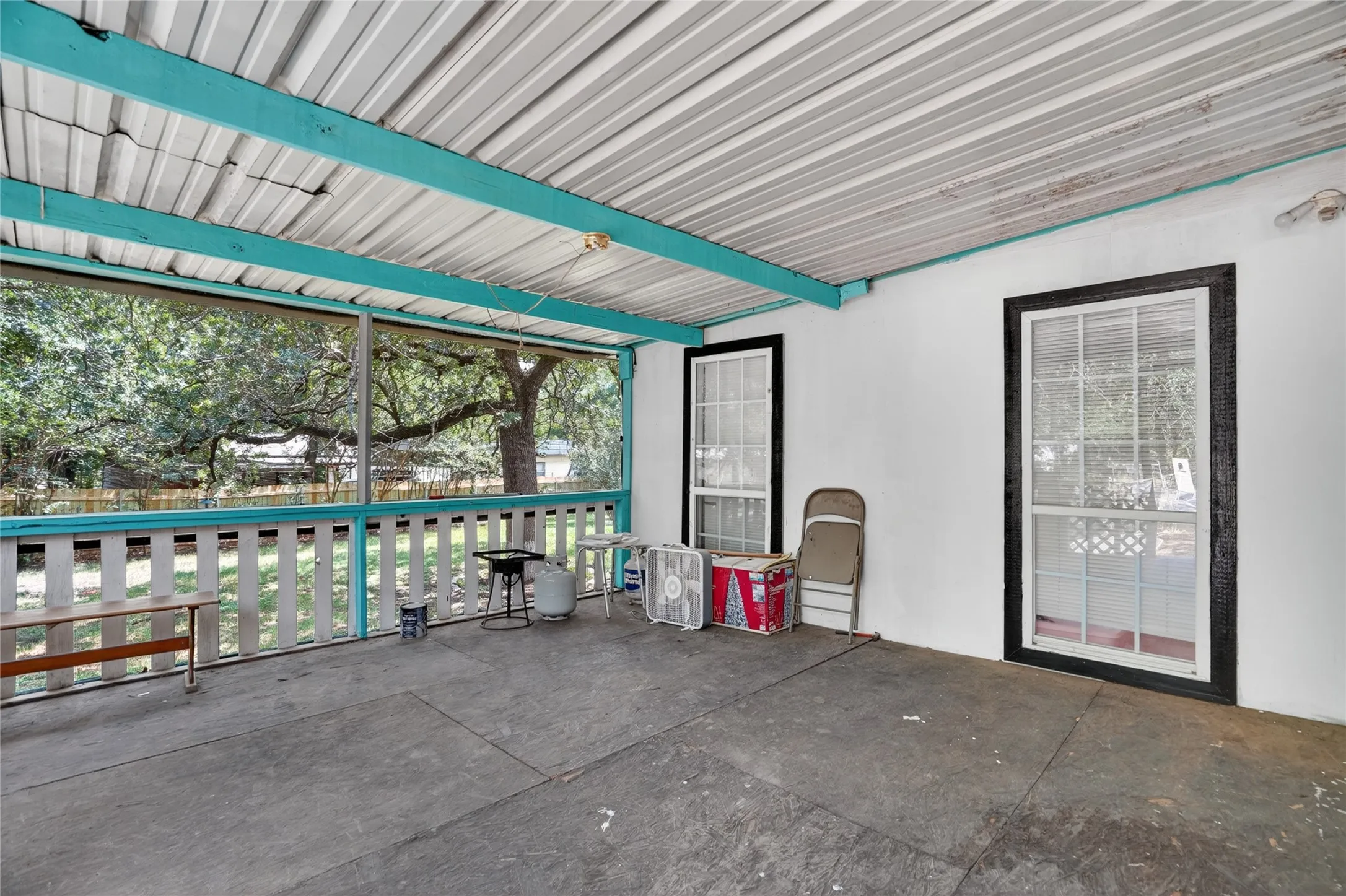 Mobile Home For Sale in Hood County , 916 Fawn Drive, Granbury, Texas 76049, 3 Bedroom, 2 Bathroom, 2 Garage spaces, 1,400 Sqft, built in 1978, mls#21396329, Real Estate Agent in Granbury, Homes For Sale in Hood county, Homes For Sale in Granbury, Realtor in Granbury Texas, Real Estate Brokerage Independent Realty Texas, Luminita Cordes Realtor