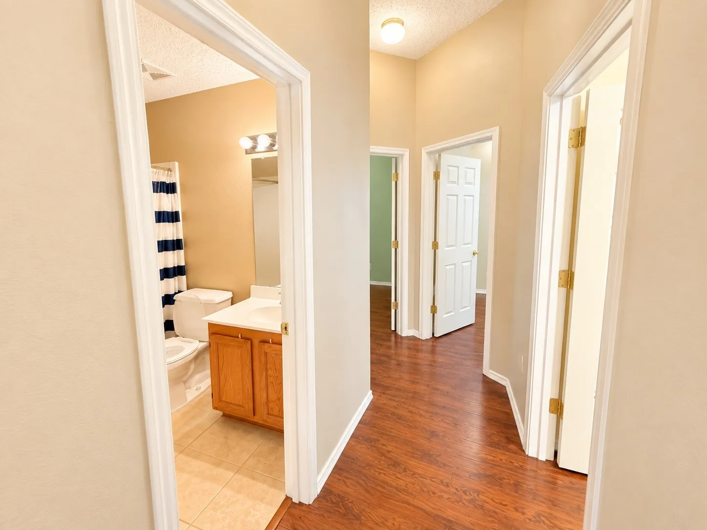 Single Family Residence For Rent in Collin County , 4714 Baton Rouge Boulevard, Frisco, Texas 75035, 4 Bedroom, 2 Bathroom, 2 Garage spaces, 1,693 Sqft, built in 1995, mls#21395329, Real Estate Agent in Frisco, Homes For Rent in Collin county, Homes For Rent in Frisco, Realtor in Frisco Texas, Real Estate Brokerage Independent Realty Texas, Luminita Cordes Realtor