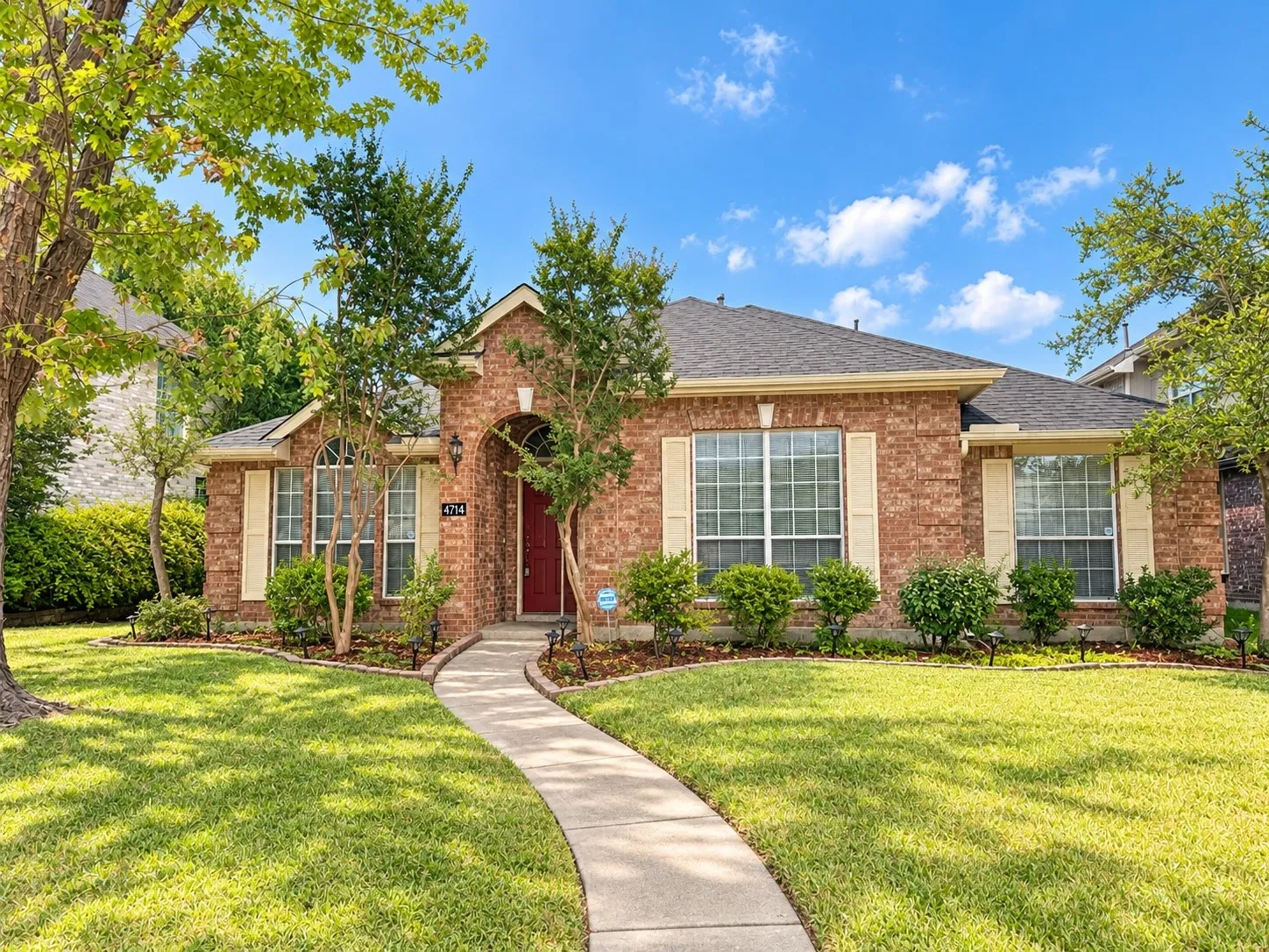 Single Family Residence For Rent