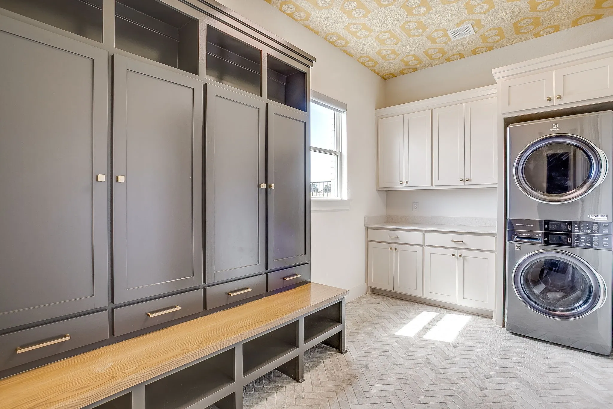 Single Family Residence For Sale in Parker County , 202 Palo Duro Drive, Aledo, Texas 76008, 4 Bedroom, 4 Bathroom, 3 Garage spaces, 3,436 Sqft, built in 2023, mls#21396052, Real Estate Agent in Aledo, Homes For Sale in Parker county, Homes For Sale in Aledo, Realtor in Aledo Texas, Real Estate Brokerage Independent Realty Texas, Luminita Cordes Realtor