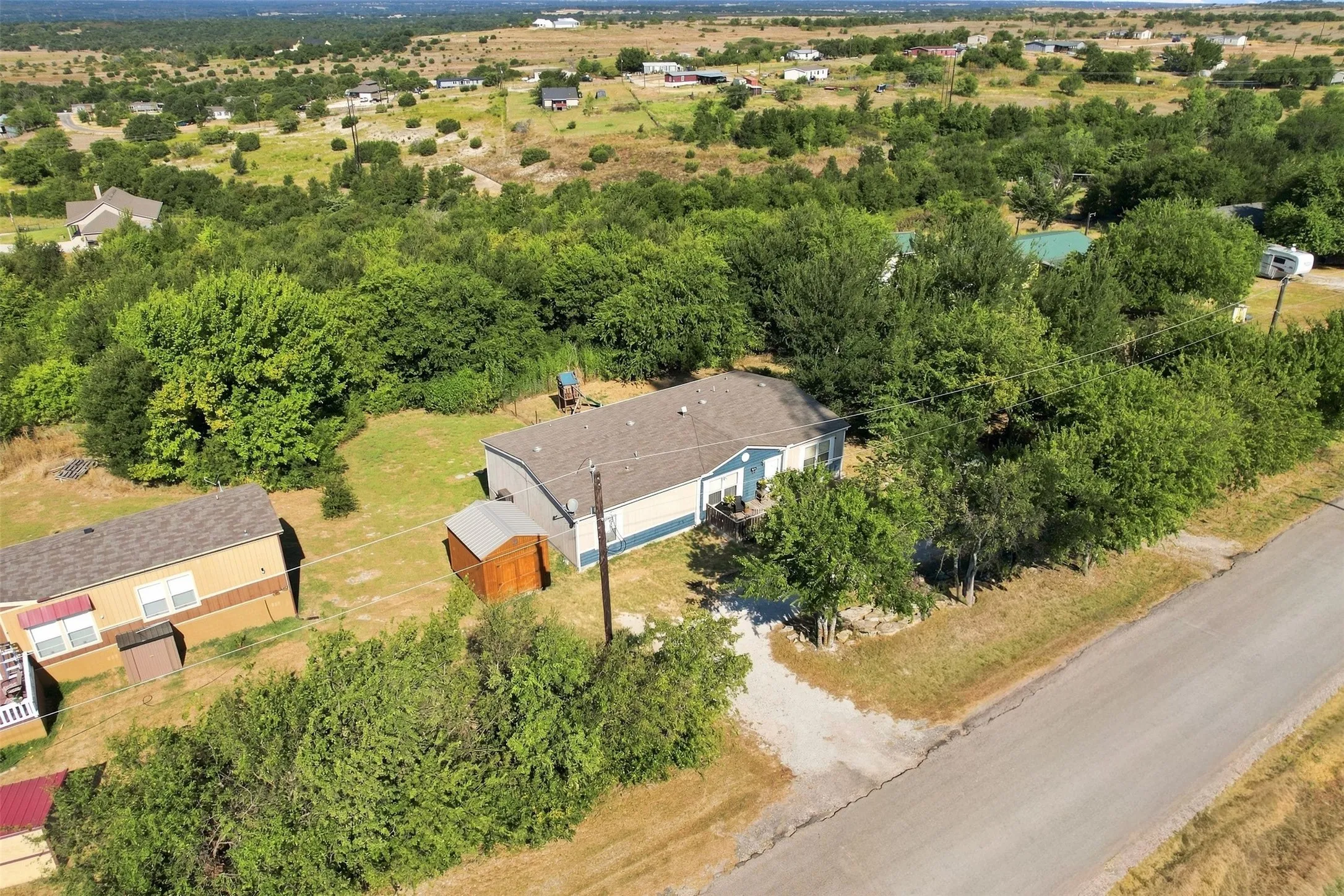 Mobile Home For Sale in Parker County , 5519 Upper Denton Road, Weatherford, Texas 76085, 3 Bedroom, 2 Bathroom, Garage spaces, 1,736 Sqft, built in 2018, mls#21396317, Real Estate Agent in Weatherford, Homes For Sale in Parker county, Homes For Sale in Weatherford, Realtor in Weatherford Texas, Real Estate Brokerage Independent Realty Texas, Luminita Cordes Realtor