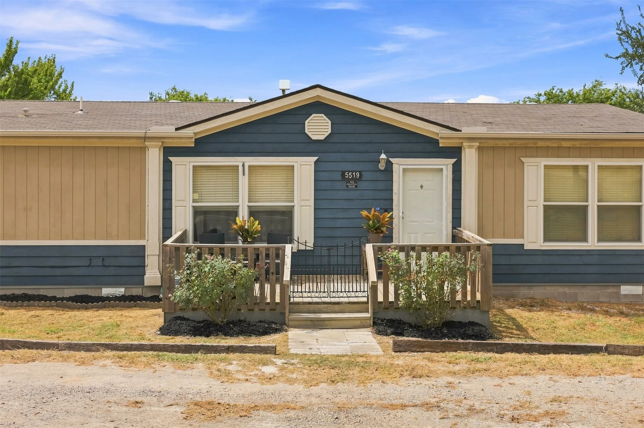 Mobile Home For Sale
