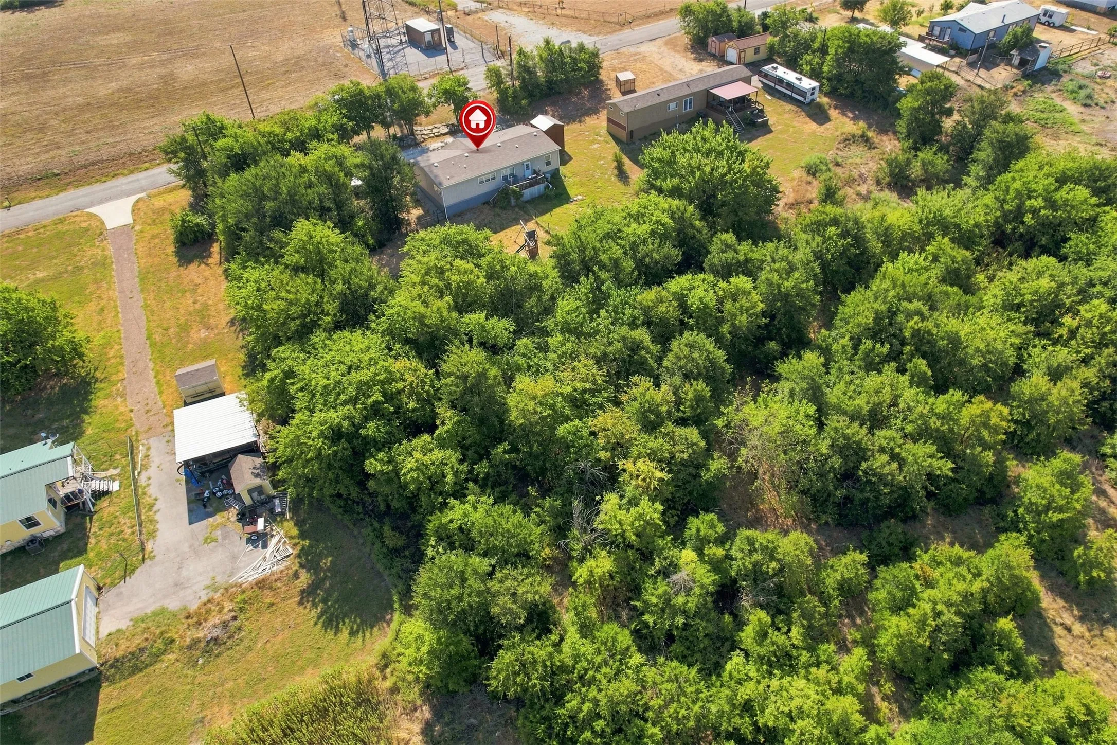 Mobile Home For Sale in Parker County , 5519 Upper Denton Road, Weatherford, Texas 76085, 3 Bedroom, 2 Bathroom, Garage spaces, 1,736 Sqft, built in 2018, mls#21396317, Real Estate Agent in Weatherford, Homes For Sale in Parker county, Homes For Sale in Weatherford, Realtor in Weatherford Texas, Real Estate Brokerage Independent Realty Texas, Luminita Cordes Realtor
