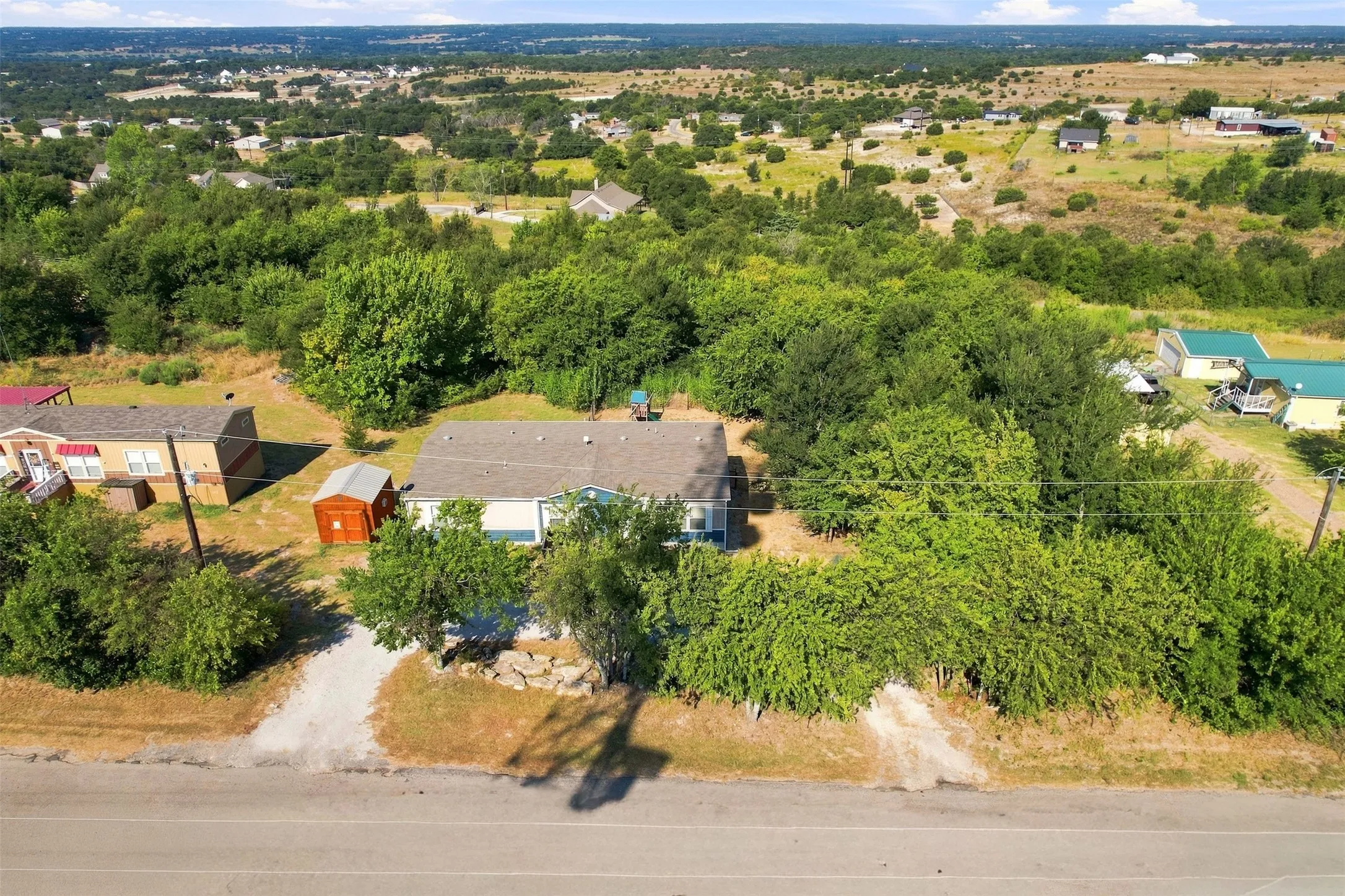 Mobile Home For Sale in Parker County , 5519 Upper Denton Road, Weatherford, Texas 76085, 3 Bedroom, 2 Bathroom, Garage spaces, 1,736 Sqft, built in 2018, mls#21396317, Real Estate Agent in Weatherford, Homes For Sale in Parker county, Homes For Sale in Weatherford, Realtor in Weatherford Texas, Real Estate Brokerage Independent Realty Texas, Luminita Cordes Realtor