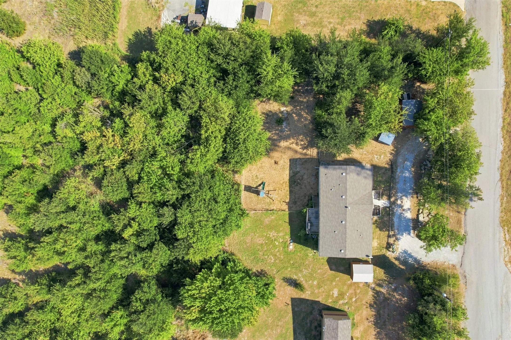 Mobile Home For Sale in Parker County , 5519 Upper Denton Road, Weatherford, Texas 76085, 3 Bedroom, 2 Bathroom, Garage spaces, 1,736 Sqft, built in 2018, mls#21396317, Real Estate Agent in Weatherford, Homes For Sale in Parker county, Homes For Sale in Weatherford, Realtor in Weatherford Texas, Real Estate Brokerage Independent Realty Texas, Luminita Cordes Realtor