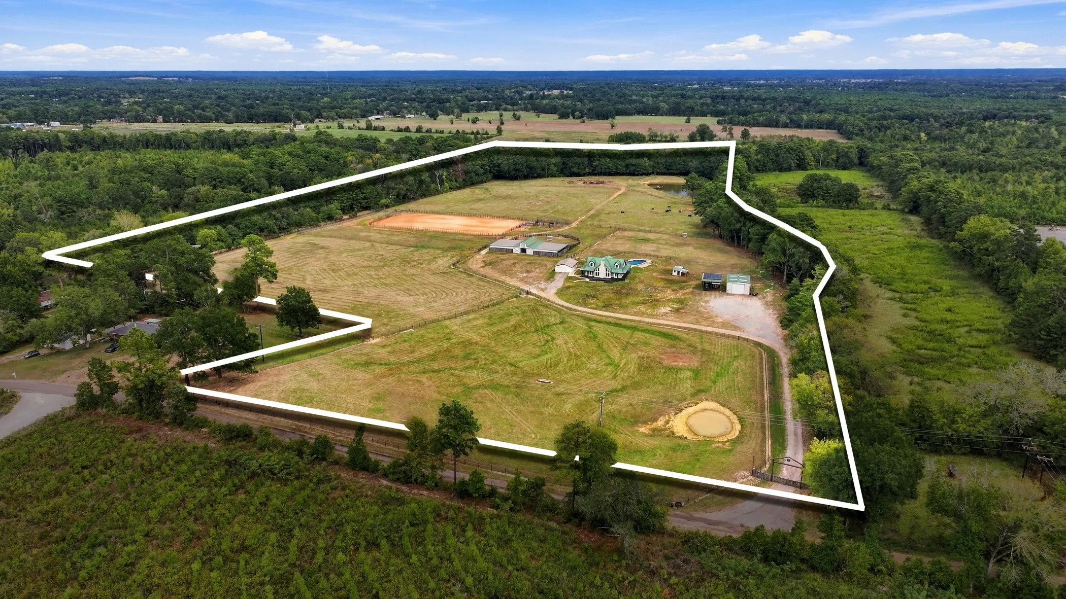Farm For Sale in Smith County , 23241 County Road 2159, Troup, Texas 75789, 4 Bedroom, 6 Bathroom, 2 Garage spaces, 3,028 Sqft, built in 2006, mls#21396345, Real Estate Agent in Troup, Homes For Sale in Smith county, Homes For Sale in Troup, Realtor in Troup Texas, Real Estate Brokerage Independent Realty Texas, Luminita Cordes Realtor