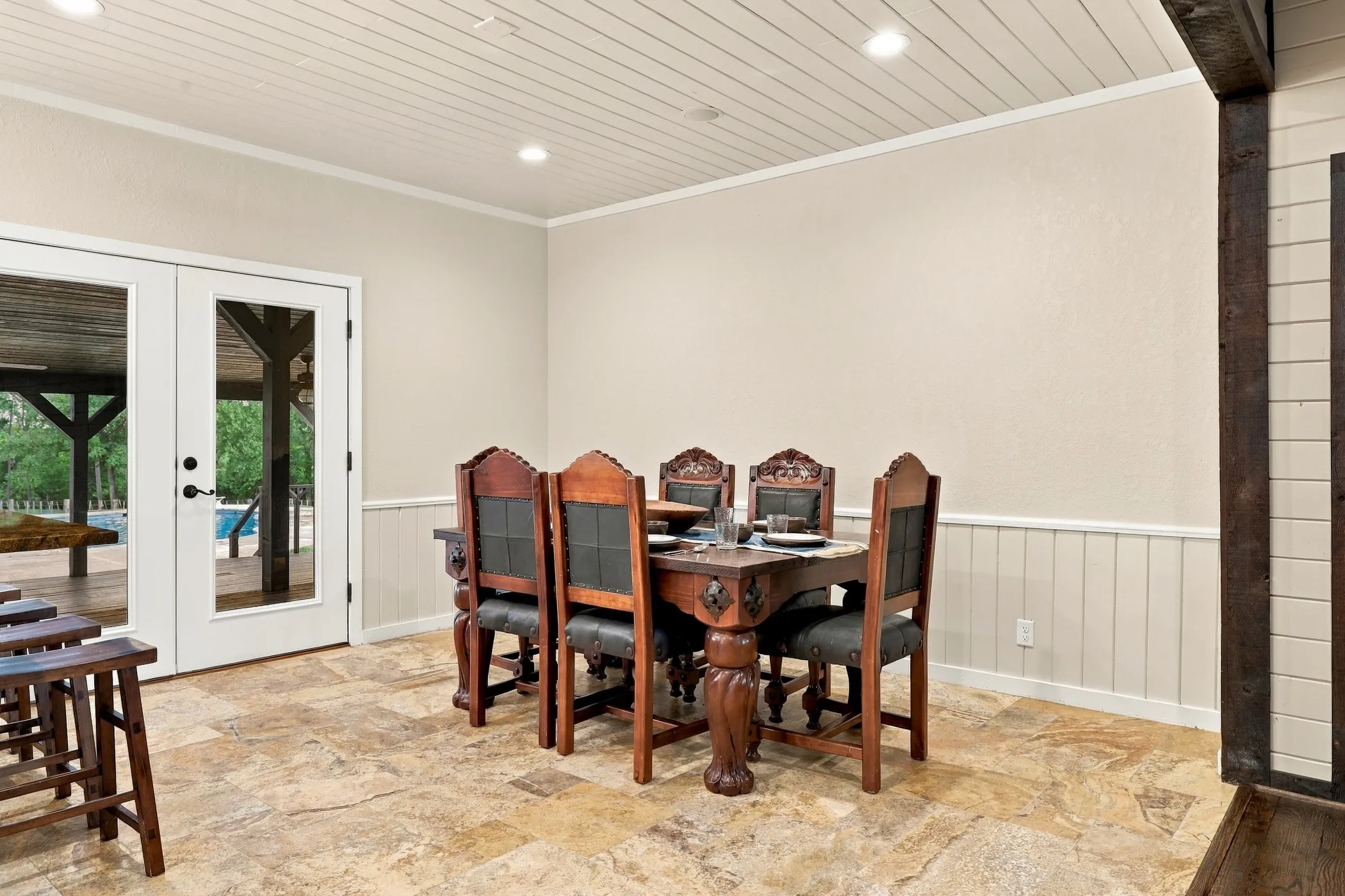 Farm For Sale in Smith County , 23241 County Road 2159, Troup, Texas 75789, 4 Bedroom, 6 Bathroom, 2 Garage spaces, 3,028 Sqft, built in 2006, mls#21396345, Real Estate Agent in Troup, Homes For Sale in Smith county, Homes For Sale in Troup, Realtor in Troup Texas, Real Estate Brokerage Independent Realty Texas, Luminita Cordes Realtor