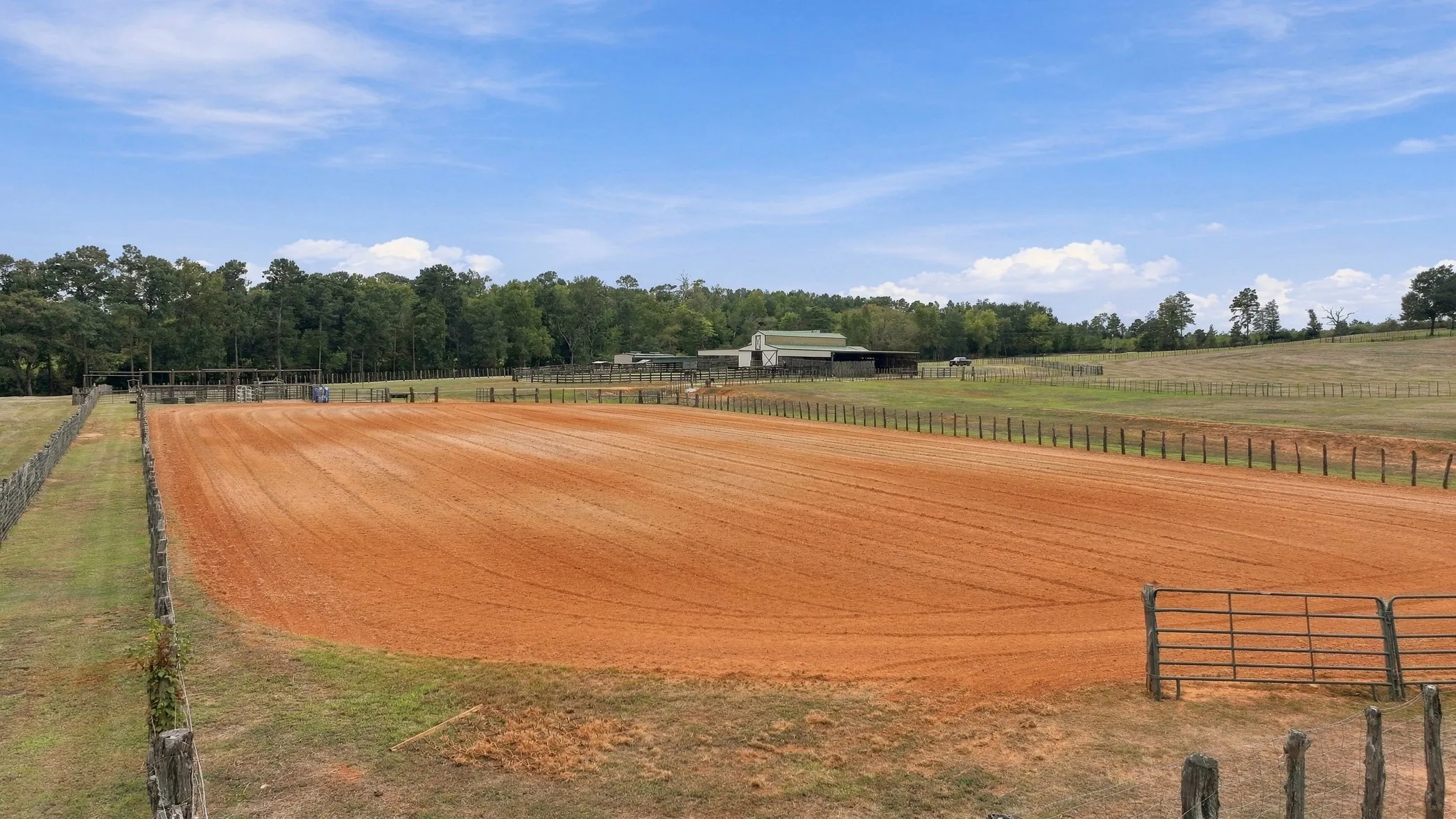 Farm For Sale in Smith County , 23241 County Road 2159, Troup, Texas 75789, 4 Bedroom, 6 Bathroom, 2 Garage spaces, 3,028 Sqft, built in 2006, mls#21396345, Real Estate Agent in Troup, Homes For Sale in Smith county, Homes For Sale in Troup, Realtor in Troup Texas, Real Estate Brokerage Independent Realty Texas, Luminita Cordes Realtor