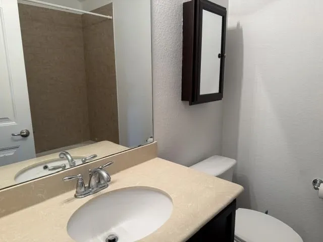 Single Family Residence For Rent in Collin County , 800 Elm Grove, Anna, Texas 75409, 3 Bedroom, 2 Bathroom, 2 Garage spaces, 1,532 Sqft, built in 2014, mls#21396362, Real Estate Agent in Anna, Homes For Rent in Collin county, Homes For Rent in Anna, Realtor in Anna Texas, Real Estate Brokerage Independent Realty Texas, Luminita Cordes Realtor