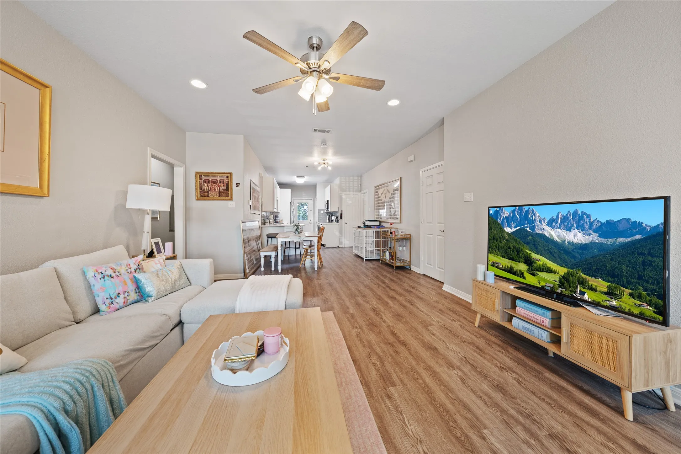 Duplex For Sale in Mc Lennan County , 1301 James Avenue, Waco, Texas 76706, 4 Bedroom, 4 Bathroom, Garage spaces, 0 Sqft, built in 2001, mls#21394366, Real Estate Agent in Waco, Homes For Sale in Mc Lennan county, Homes For Sale in Waco, Realtor in Waco Texas, Real Estate Brokerage Independent Realty Texas, Luminita Cordes Realtor