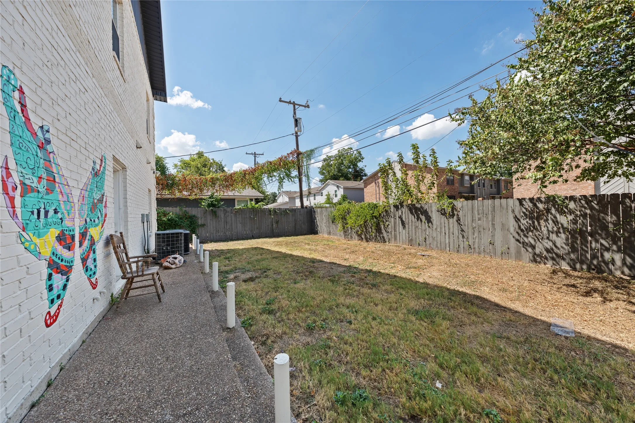 Duplex For Sale in Mc Lennan County , 1301 James Avenue, Waco, Texas 76706, 4 Bedroom, 4 Bathroom, Garage spaces, 0 Sqft, built in 2001, mls#21394366, Real Estate Agent in Waco, Homes For Sale in Mc Lennan county, Homes For Sale in Waco, Realtor in Waco Texas, Real Estate Brokerage Independent Realty Texas, Luminita Cordes Realtor