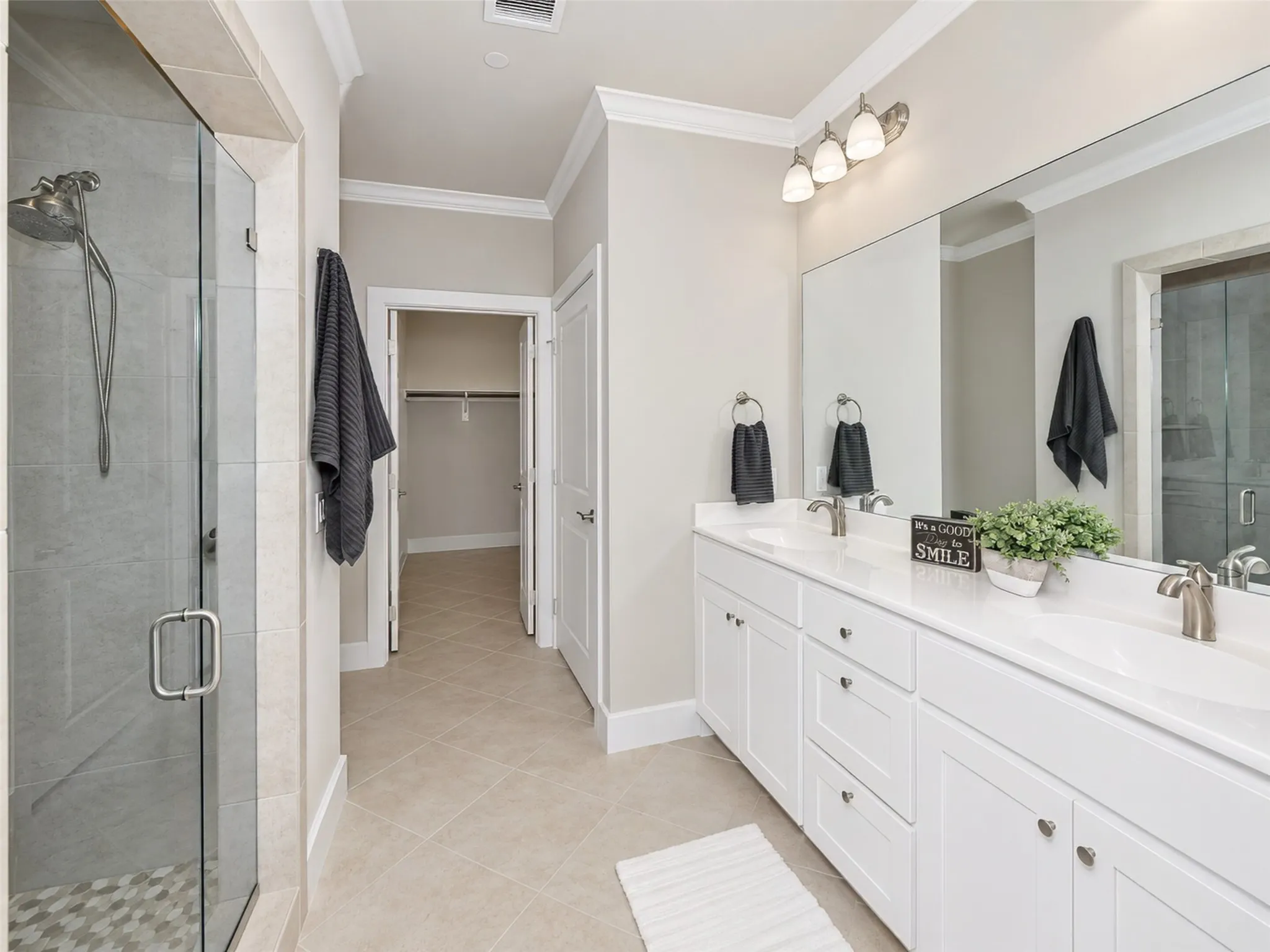 Townhouse For Sale in Tarrant County , 919 Birds Fort Trail, Arlington, Texas 76005, 2 Bedroom, 2 Bathroom, 2 Garage spaces, 1,309 Sqft, built in 2018, mls#21396294, Real Estate Agent in Arlington, Homes For Sale in Tarrant county, Homes For Sale in Arlington, Realtor in Arlington Texas, Real Estate Brokerage Independent Realty Texas, Luminita Cordes Realtor