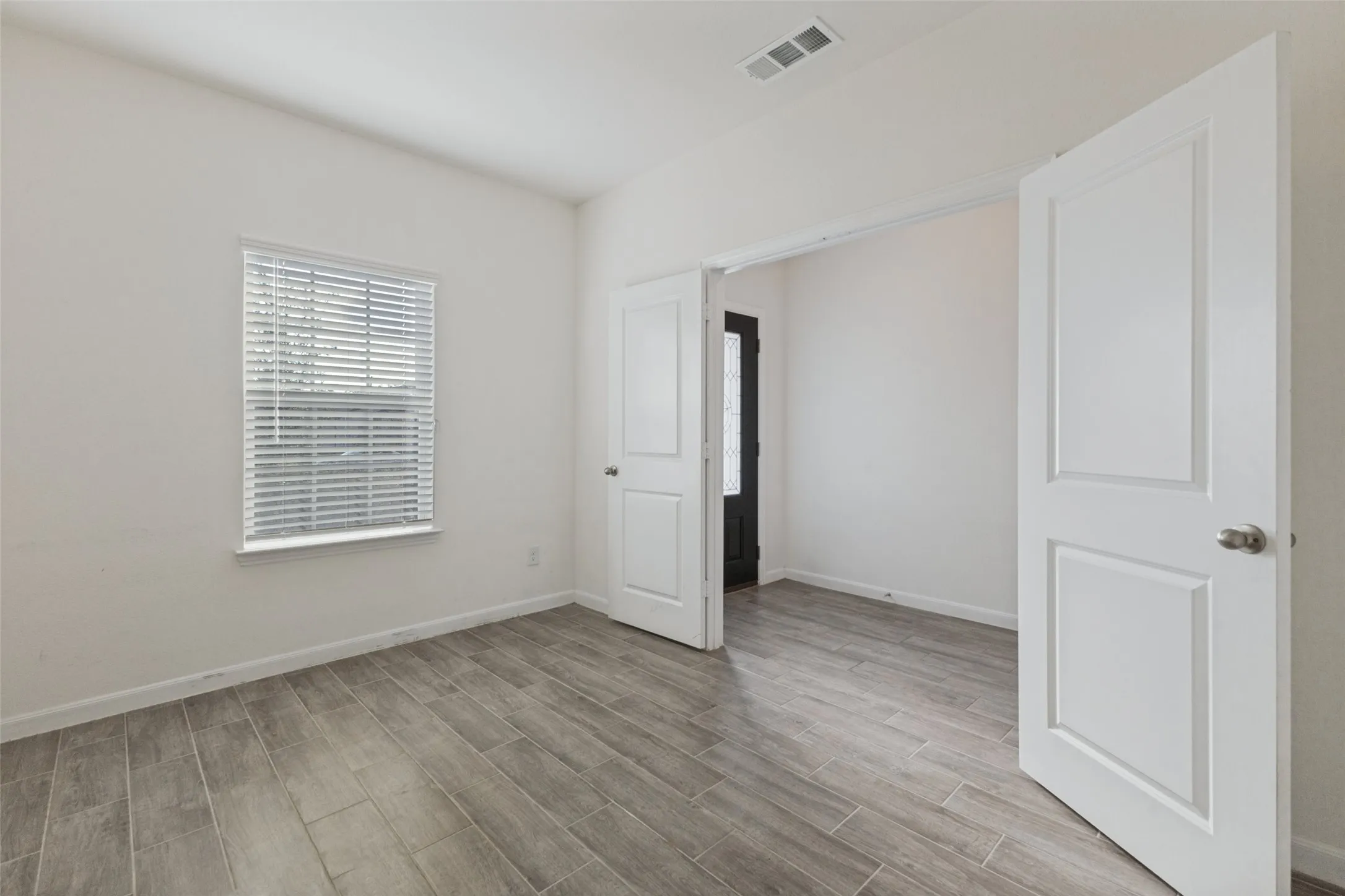 Single Family Residence For Sale in Kaufman County , 2907 Bodie Court, Forney, Texas 75126, 4 Bedroom, 3 Bathroom, 2 Garage spaces, 2,614 Sqft, built in 2023, mls#21394242, Real Estate Agent in Forney, Homes For Sale in Kaufman county, Homes For Sale in Forney, Realtor in Forney Texas, Real Estate Brokerage Independent Realty Texas, Luminita Cordes Realtor
