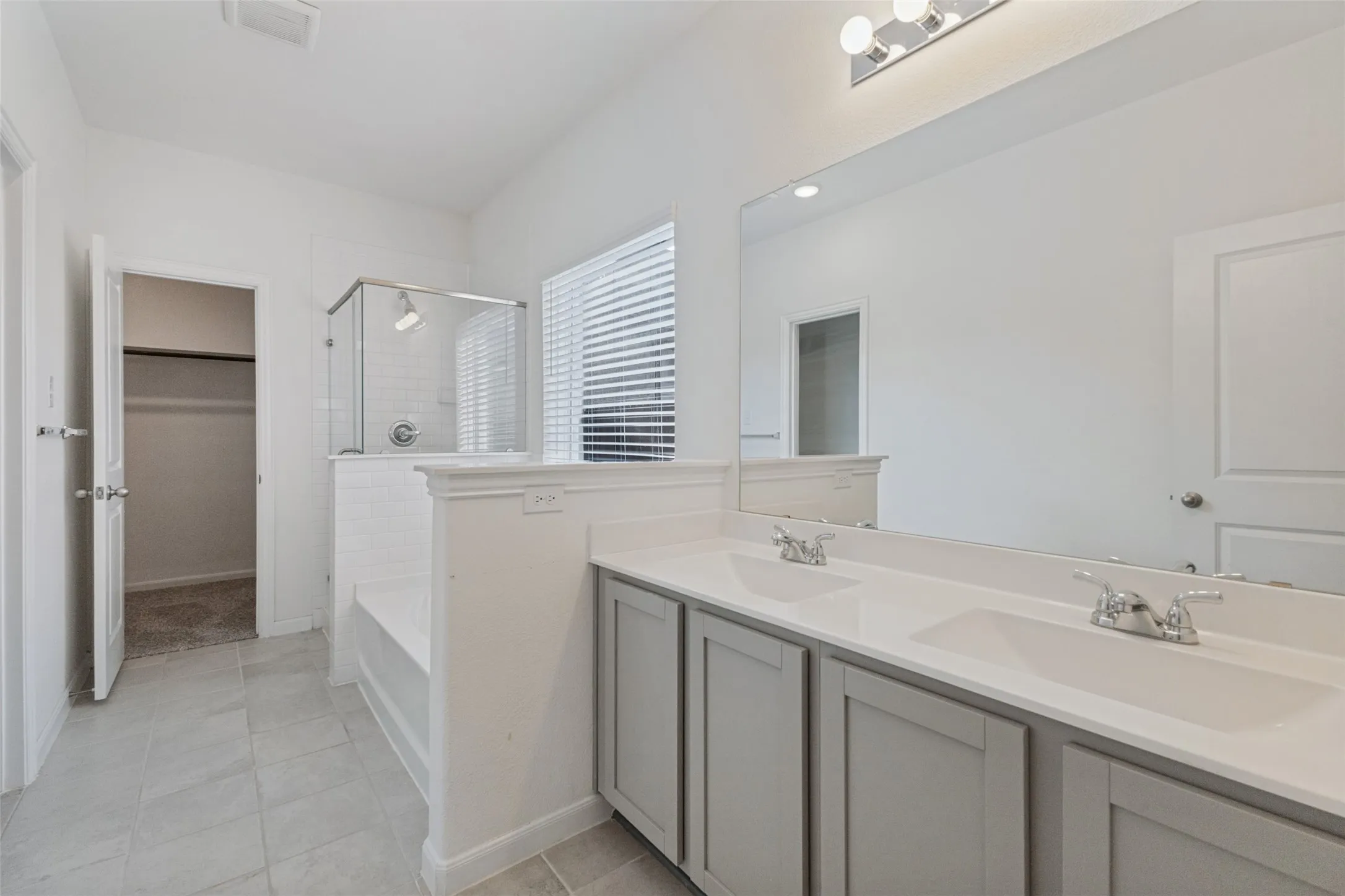 Single Family Residence For Sale in Kaufman County , 2907 Bodie Court, Forney, Texas 75126, 4 Bedroom, 3 Bathroom, 2 Garage spaces, 2,614 Sqft, built in 2023, mls#21394242, Real Estate Agent in Forney, Homes For Sale in Kaufman county, Homes For Sale in Forney, Realtor in Forney Texas, Real Estate Brokerage Independent Realty Texas, Luminita Cordes Realtor