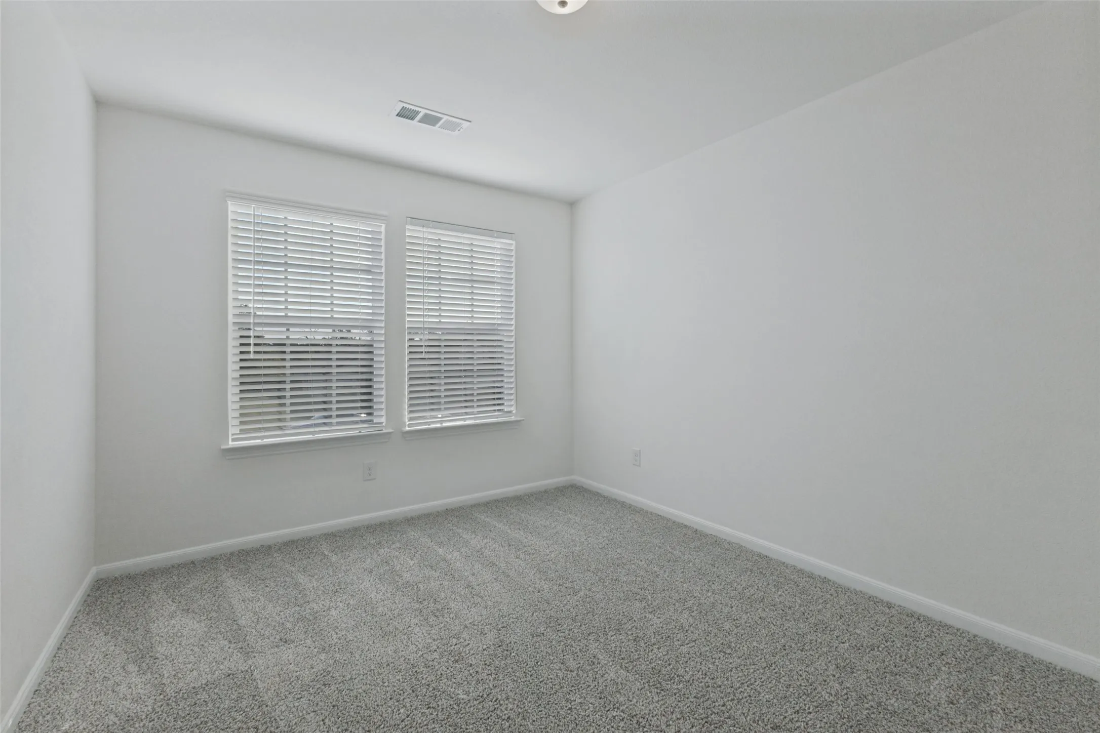 Single Family Residence For Sale in Kaufman County , 2907 Bodie Court, Forney, Texas 75126, 4 Bedroom, 3 Bathroom, 2 Garage spaces, 2,614 Sqft, built in 2023, mls#21394242, Real Estate Agent in Forney, Homes For Sale in Kaufman county, Homes For Sale in Forney, Realtor in Forney Texas, Real Estate Brokerage Independent Realty Texas, Luminita Cordes Realtor