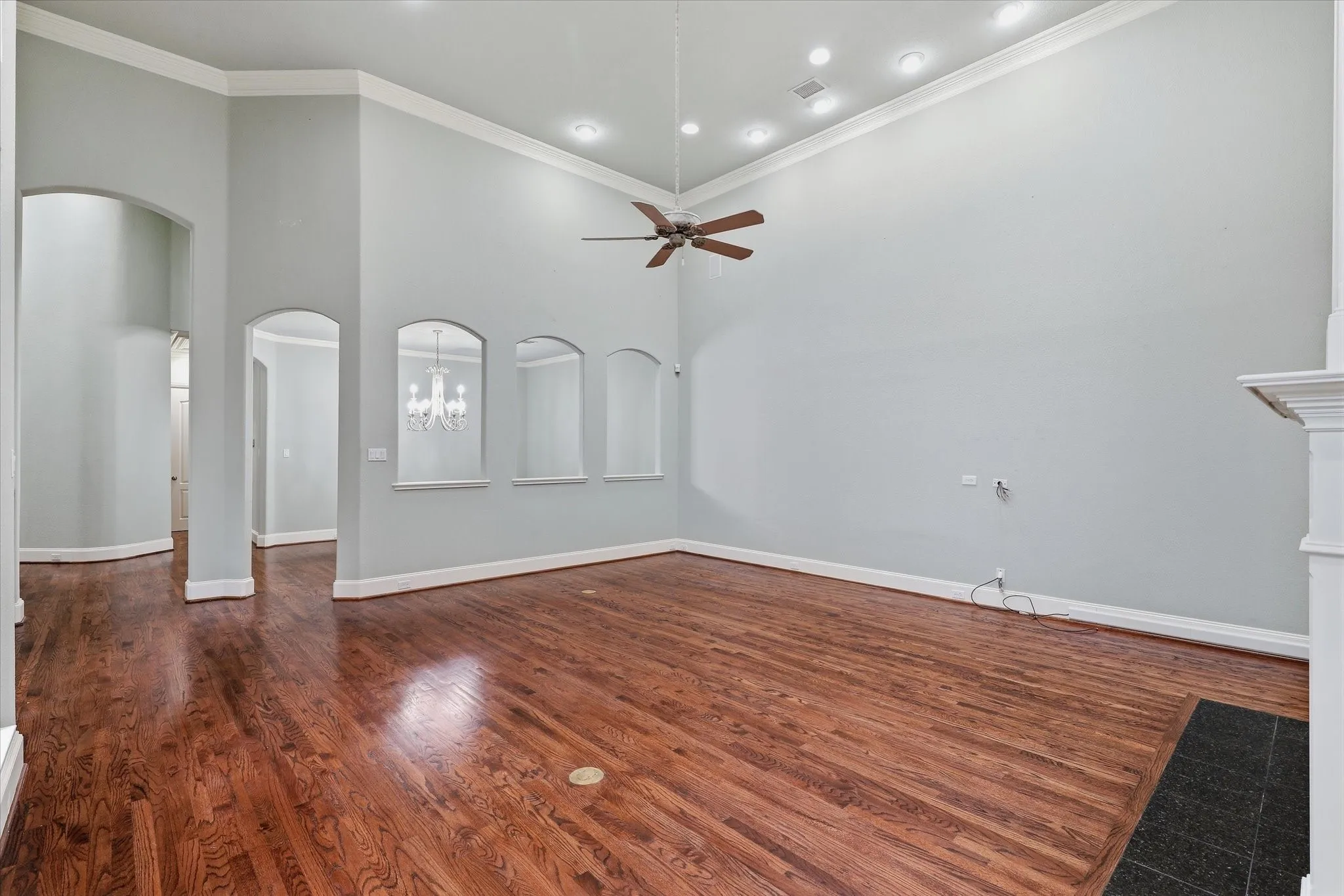 Single Family Residence For Sale in Dallas County , 11831 Brookhill Lane, Dallas, Texas 75230, 3 Bedroom, 4 Bathroom, 2 Garage spaces, 2,923 Sqft, built in 1999, mls#21396376, Real Estate Agent in Dallas, Homes For Sale in Dallas county, Homes For Sale in Dallas, Realtor in Dallas Texas, Real Estate Brokerage Independent Realty Texas, Luminita Cordes Realtor