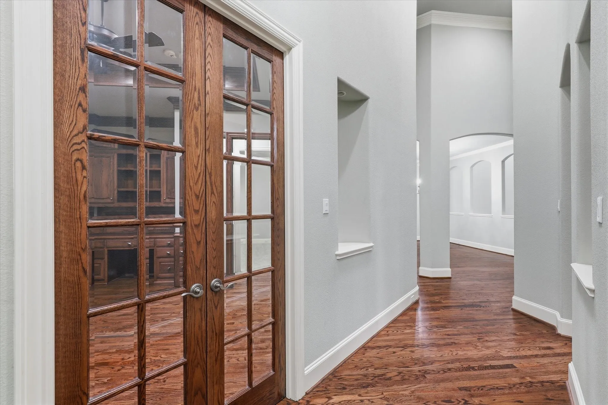 Single Family Residence For Sale in Dallas County , 11831 Brookhill Lane, Dallas, Texas 75230, 3 Bedroom, 4 Bathroom, 2 Garage spaces, 2,923 Sqft, built in 1999, mls#21396376, Real Estate Agent in Dallas, Homes For Sale in Dallas county, Homes For Sale in Dallas, Realtor in Dallas Texas, Real Estate Brokerage Independent Realty Texas, Luminita Cordes Realtor