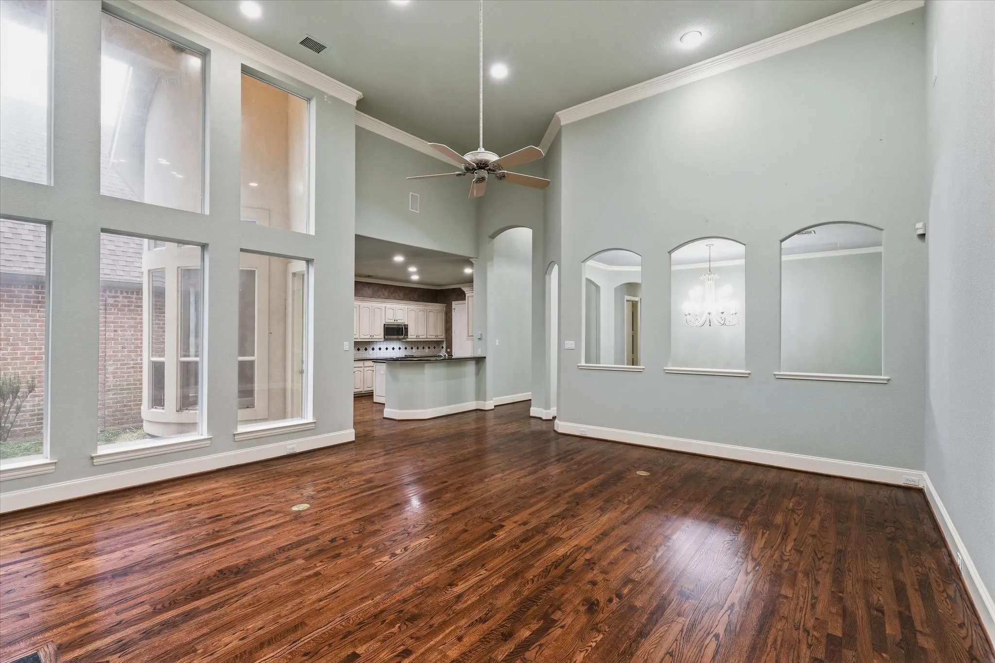 Single Family Residence For Sale in Dallas County , 11831 Brookhill Lane, Dallas, Texas 75230, 3 Bedroom, 4 Bathroom, 2 Garage spaces, 2,923 Sqft, built in 1999, mls#21396376, Real Estate Agent in Dallas, Homes For Sale in Dallas county, Homes For Sale in Dallas, Realtor in Dallas Texas, Real Estate Brokerage Independent Realty Texas, Luminita Cordes Realtor