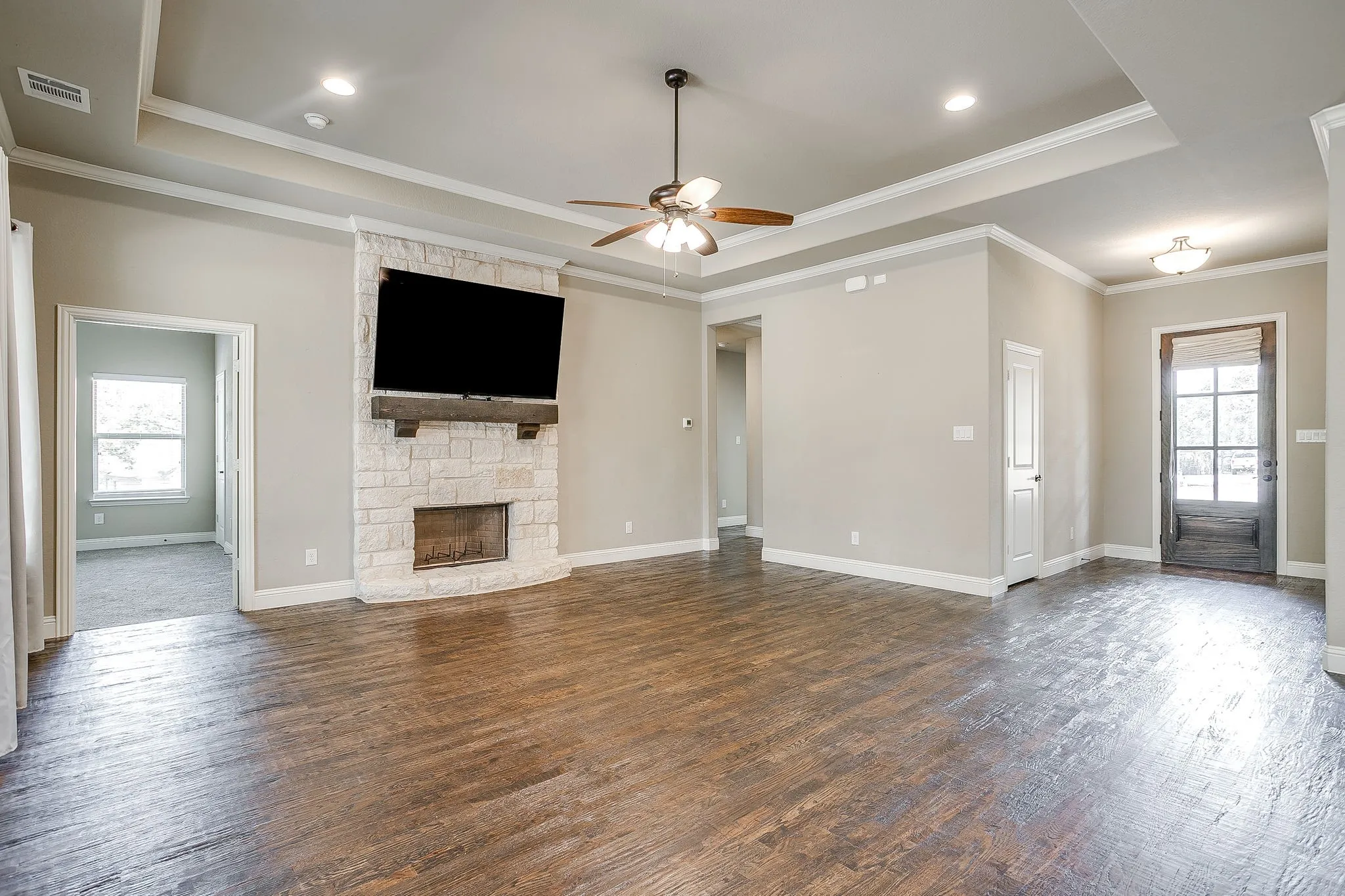 Single Family Residence For Sale in Parker County , 102 Eagle Drive, Lipan, Texas 76462, 4 Bedroom, 3 Bathroom, 3 Garage spaces, 2,779 Sqft, built in 2019, mls#21396131, Real Estate Agent in Lipan, Homes For Sale in Parker county, Homes For Sale in Lipan, Realtor in Lipan Texas, Real Estate Brokerage Independent Realty Texas, Luminita Cordes Realtor