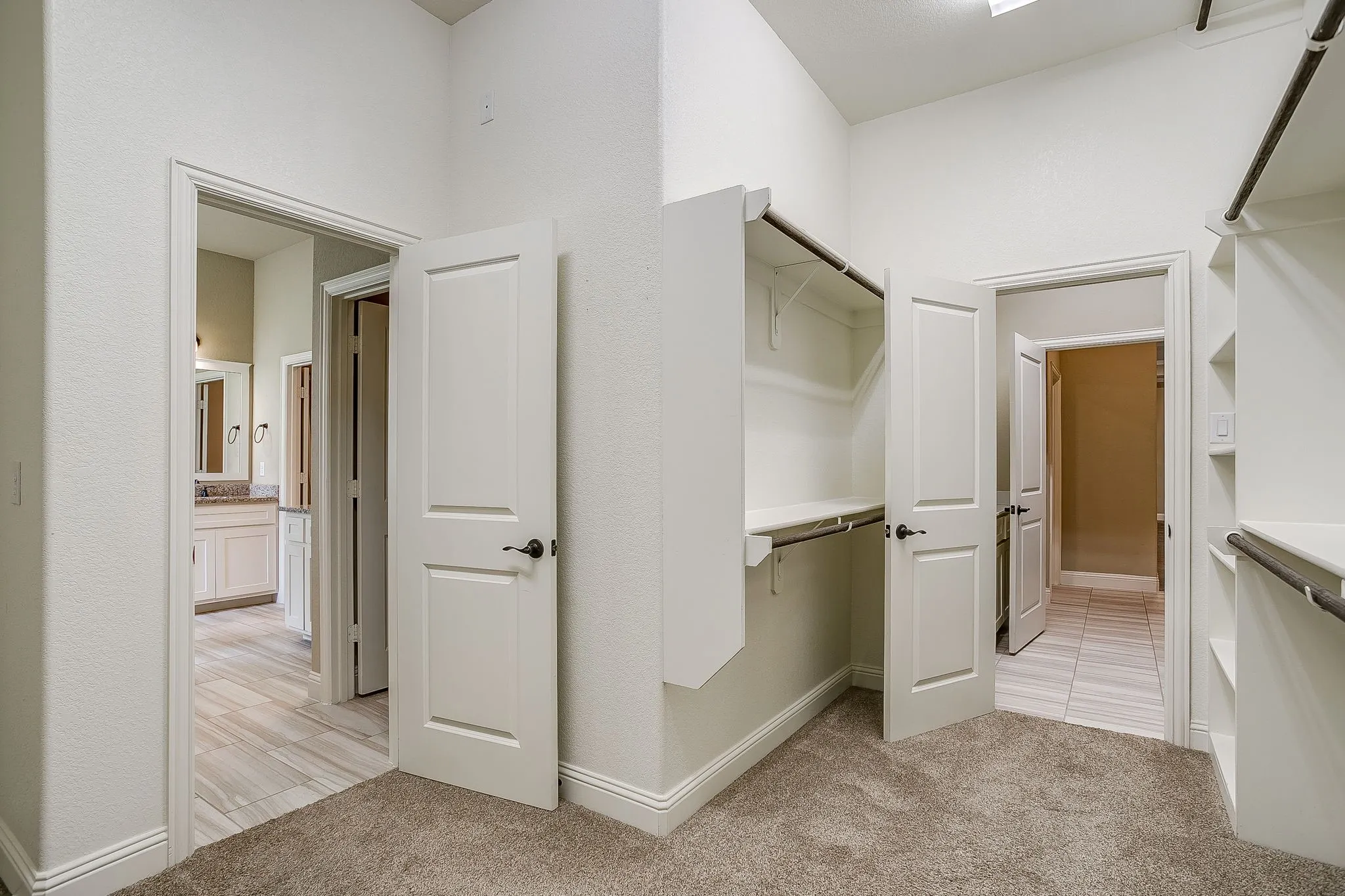 Single Family Residence For Sale in Parker County , 102 Eagle Drive, Lipan, Texas 76462, 4 Bedroom, 3 Bathroom, 3 Garage spaces, 2,779 Sqft, built in 2019, mls#21396131, Real Estate Agent in Lipan, Homes For Sale in Parker county, Homes For Sale in Lipan, Realtor in Lipan Texas, Real Estate Brokerage Independent Realty Texas, Luminita Cordes Realtor