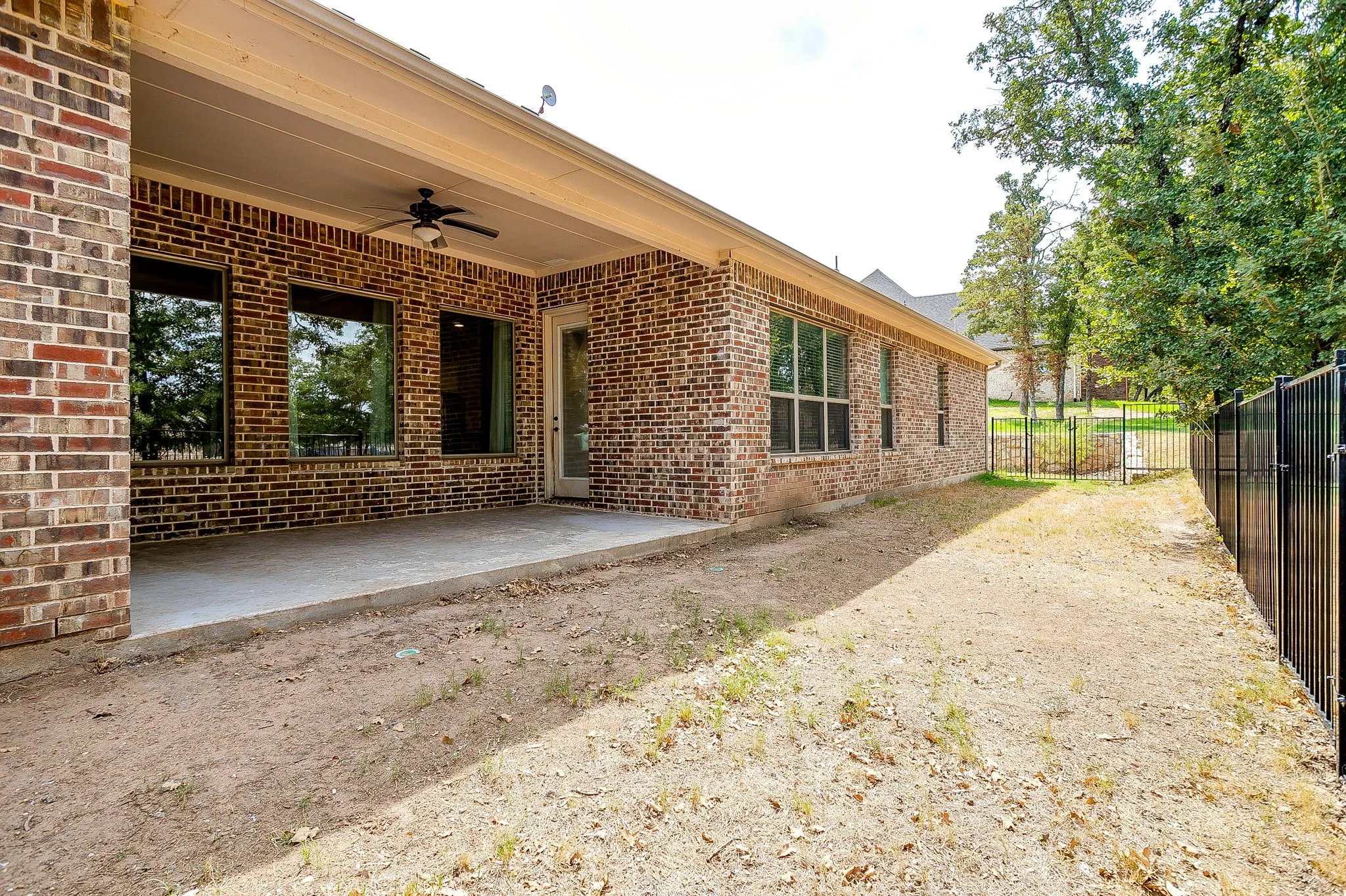 Single Family Residence For Sale in Parker County , 102 Eagle Drive, Lipan, Texas 76462, 4 Bedroom, 3 Bathroom, 3 Garage spaces, 2,779 Sqft, built in 2019, mls#21396131, Real Estate Agent in Lipan, Homes For Sale in Parker county, Homes For Sale in Lipan, Realtor in Lipan Texas, Real Estate Brokerage Independent Realty Texas, Luminita Cordes Realtor