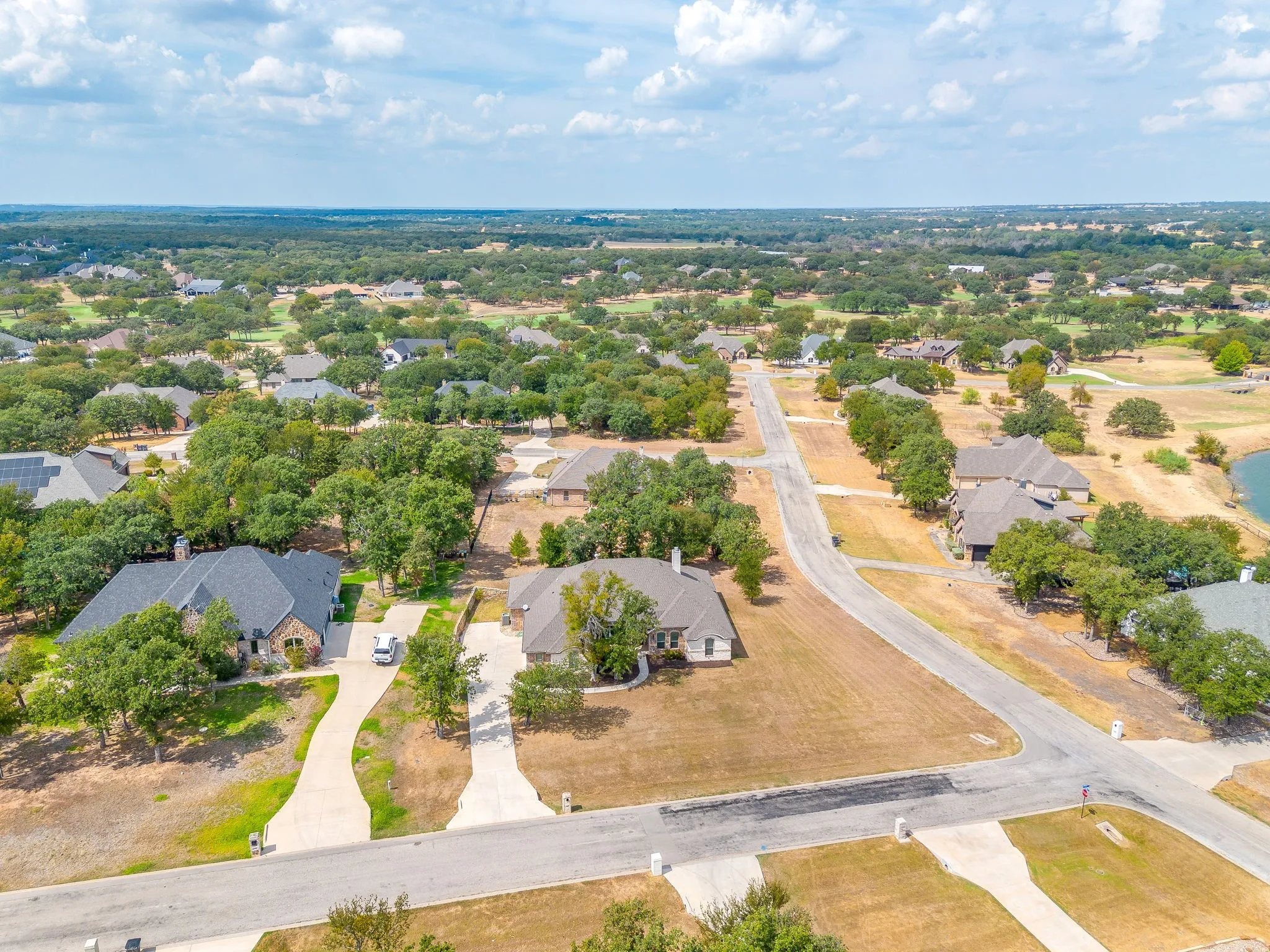 Single Family Residence For Sale in Parker County , 102 Eagle Drive, Lipan, Texas 76462, 4 Bedroom, 3 Bathroom, 3 Garage spaces, 2,779 Sqft, built in 2019, mls#21396131, Real Estate Agent in Lipan, Homes For Sale in Parker county, Homes For Sale in Lipan, Realtor in Lipan Texas, Real Estate Brokerage Independent Realty Texas, Luminita Cordes Realtor