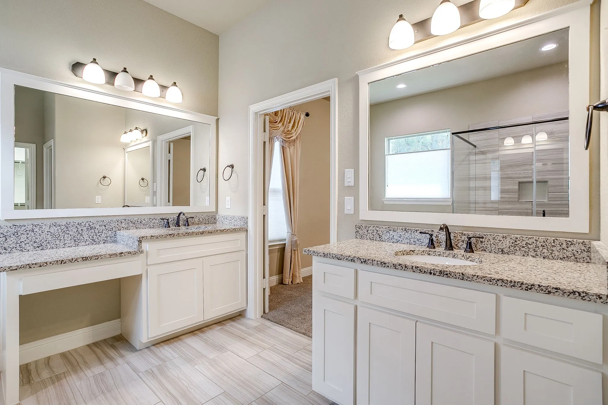 Single Family Residence For Sale in Parker County , 102 Eagle Drive, Lipan, Texas 76462, 4 Bedroom, 3 Bathroom, 3 Garage spaces, 2,779 Sqft, built in 2019, mls#21396131, Real Estate Agent in Lipan, Homes For Sale in Parker county, Homes For Sale in Lipan, Realtor in Lipan Texas, Real Estate Brokerage Independent Realty Texas, Luminita Cordes Realtor
