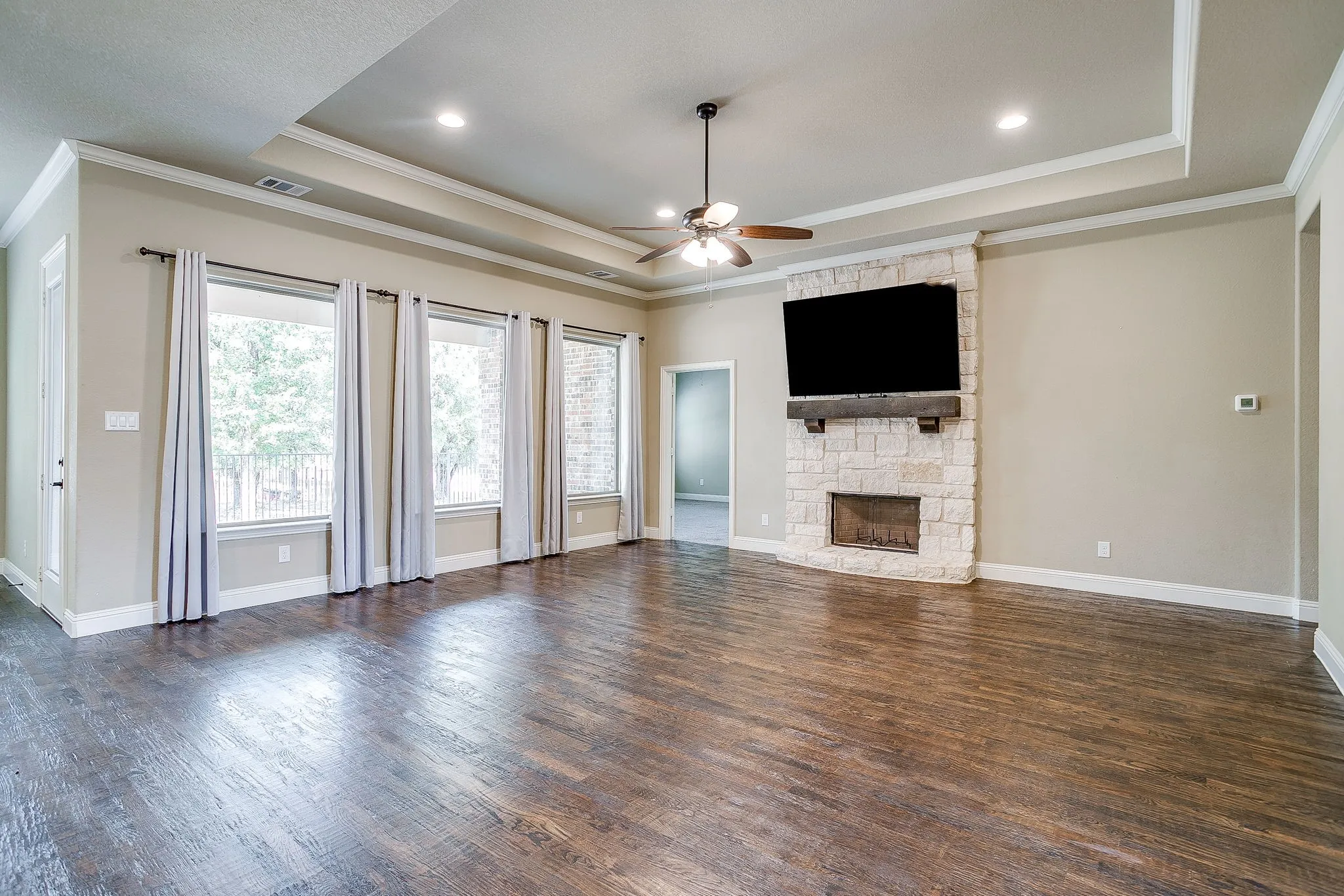 Single Family Residence For Sale in Parker County , 102 Eagle Drive, Lipan, Texas 76462, 4 Bedroom, 3 Bathroom, 3 Garage spaces, 2,779 Sqft, built in 2019, mls#21396131, Real Estate Agent in Lipan, Homes For Sale in Parker county, Homes For Sale in Lipan, Realtor in Lipan Texas, Real Estate Brokerage Independent Realty Texas, Luminita Cordes Realtor