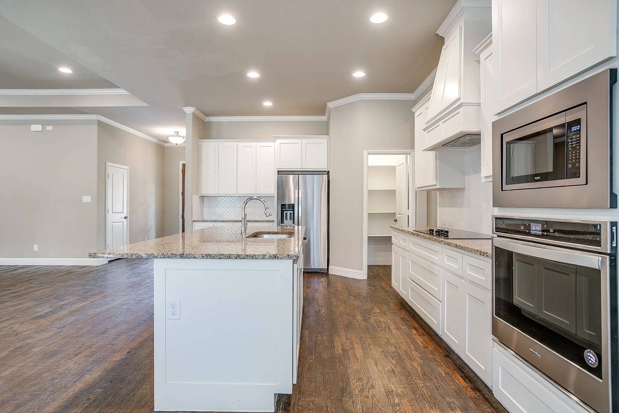 Single Family Residence For Sale in Parker County , 102 Eagle Drive, Lipan, Texas 76462, 4 Bedroom, 3 Bathroom, 3 Garage spaces, 2,779 Sqft, built in 2019, mls#21396131, Real Estate Agent in Lipan, Homes For Sale in Parker county, Homes For Sale in Lipan, Realtor in Lipan Texas, Real Estate Brokerage Independent Realty Texas, Luminita Cordes Realtor