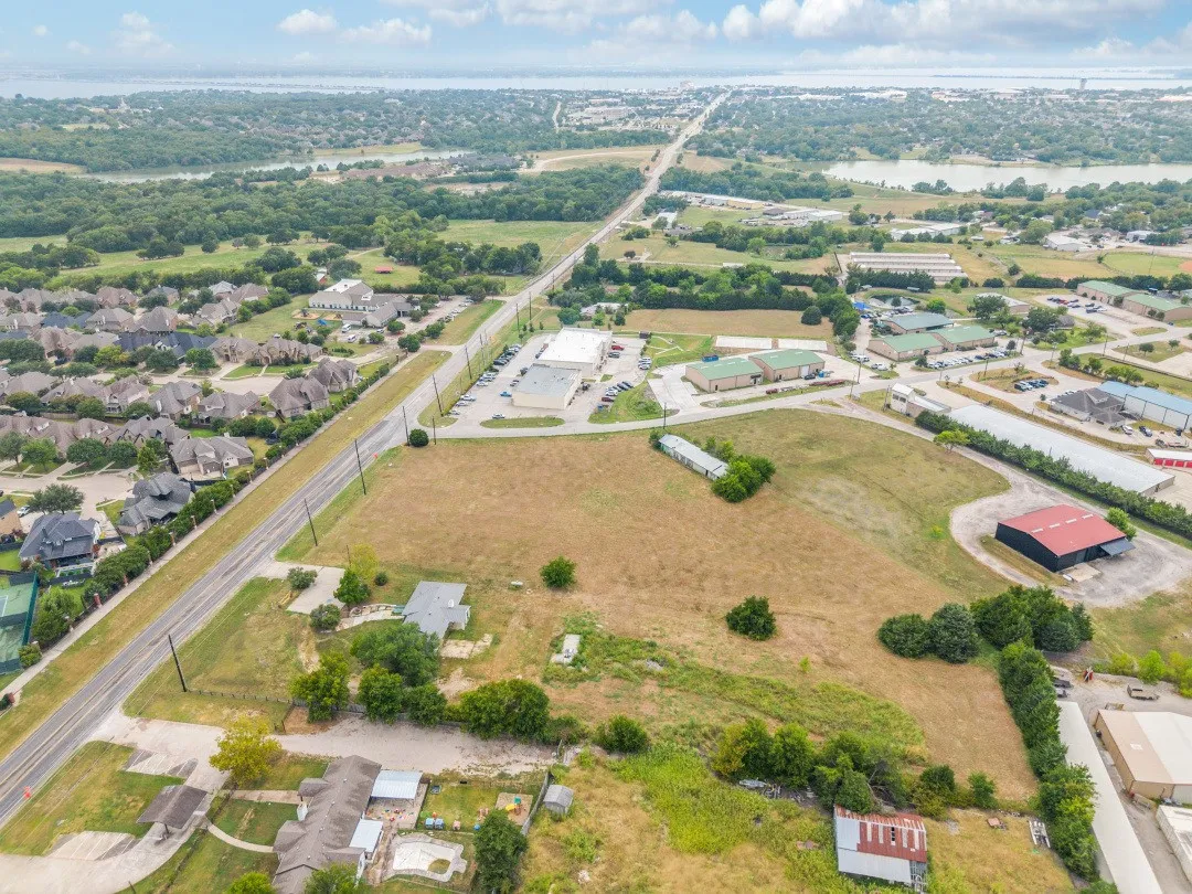 Unimproved Land For Sale in Rockwall County , 5811 Horizon, Rockwall, Texas 75032, 0, 0, Garage spaces, 0 Sqft, built in 1970, mls#21396358, Real Estate Agent in Rockwall, Homes For Sale in Rockwall county, Homes For Sale in Rockwall, Realtor in Rockwall Texas, Real Estate Brokerage Independent Realty Texas, Luminita Cordes Realtor