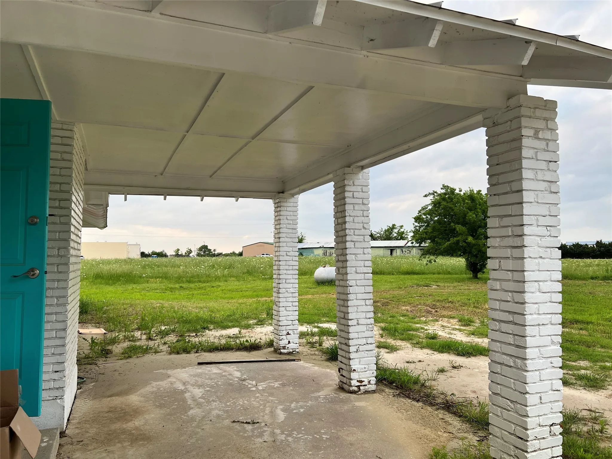 Back covered area