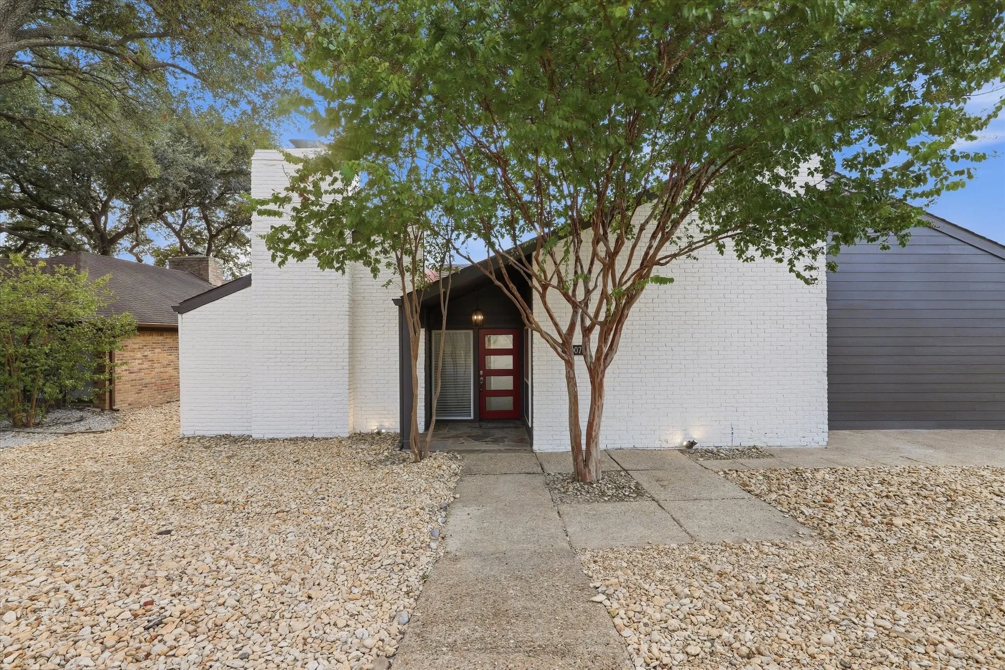 Single Family Residence For Rent