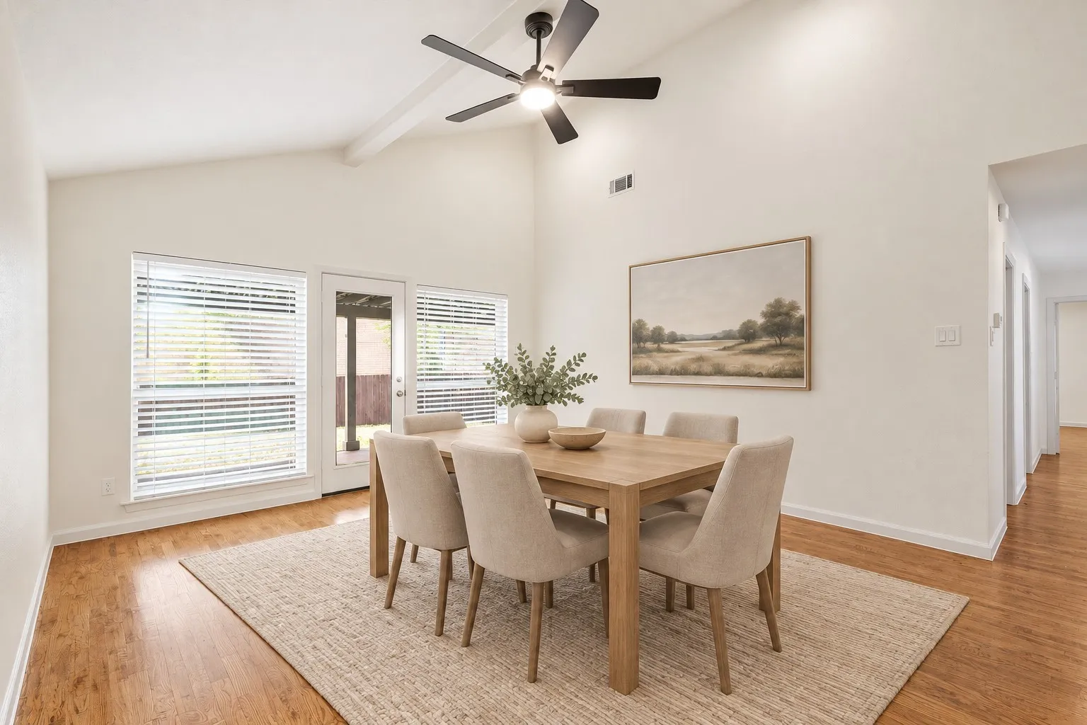 Single Family Residence For Rent in Dallas County , 17007 Davenport Road, Dallas, Texas 75248, 3 Bedroom, 2 Bathroom, 2 Garage spaces, 2,312 Sqft, built in 1979, mls#21396384, Real Estate Agent in Dallas, Homes For Rent in Dallas county, Homes For Rent in Dallas, Realtor in Dallas Texas, Real Estate Brokerage Independent Realty Texas, Luminita Cordes Realtor