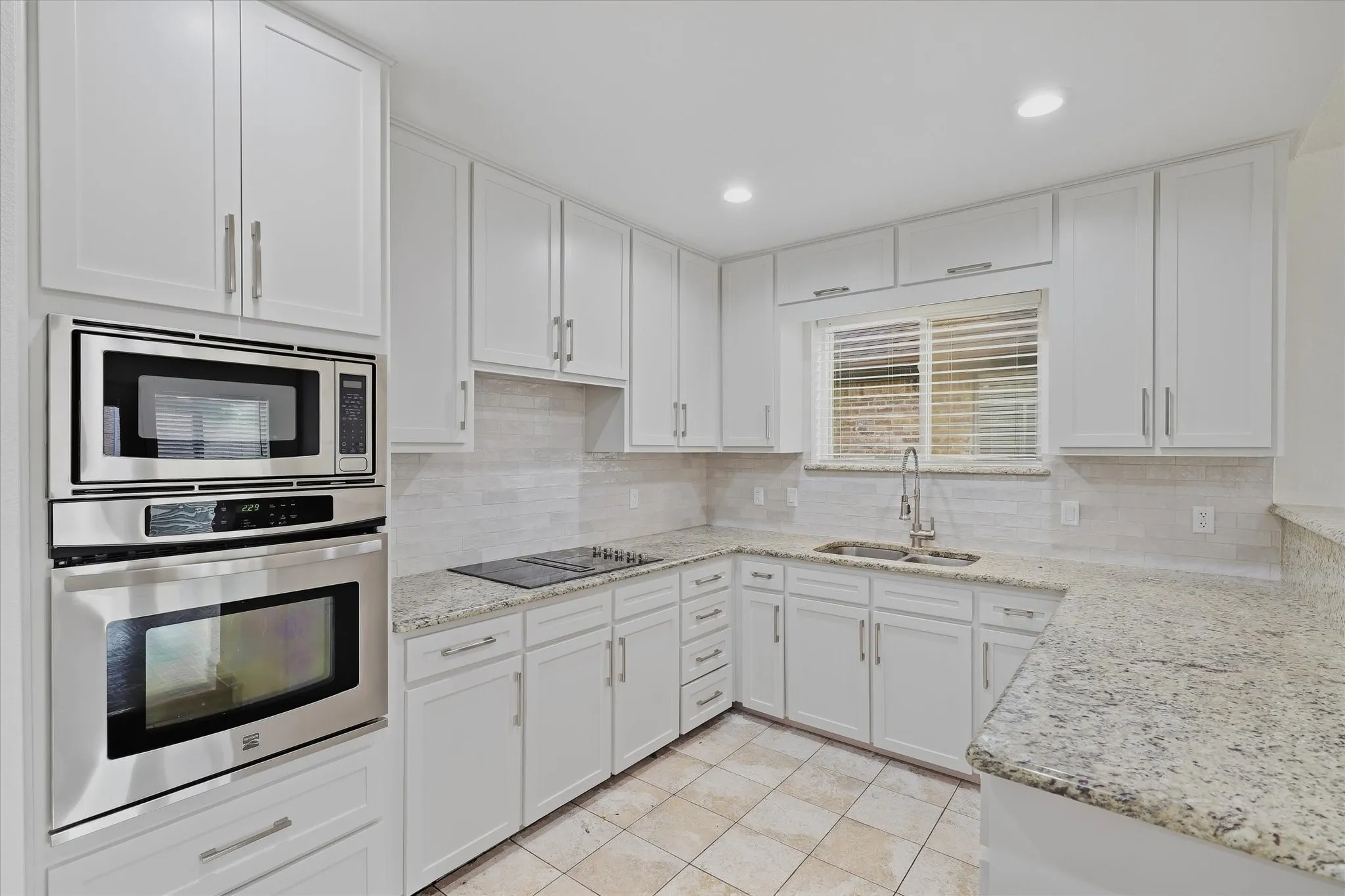 Single Family Residence For Rent in Dallas County , 17007 Davenport Road, Dallas, Texas 75248, 3 Bedroom, 2 Bathroom, 2 Garage spaces, 2,312 Sqft, built in 1979, mls#21396384, Real Estate Agent in Dallas, Homes For Rent in Dallas county, Homes For Rent in Dallas, Realtor in Dallas Texas, Real Estate Brokerage Independent Realty Texas, Luminita Cordes Realtor
